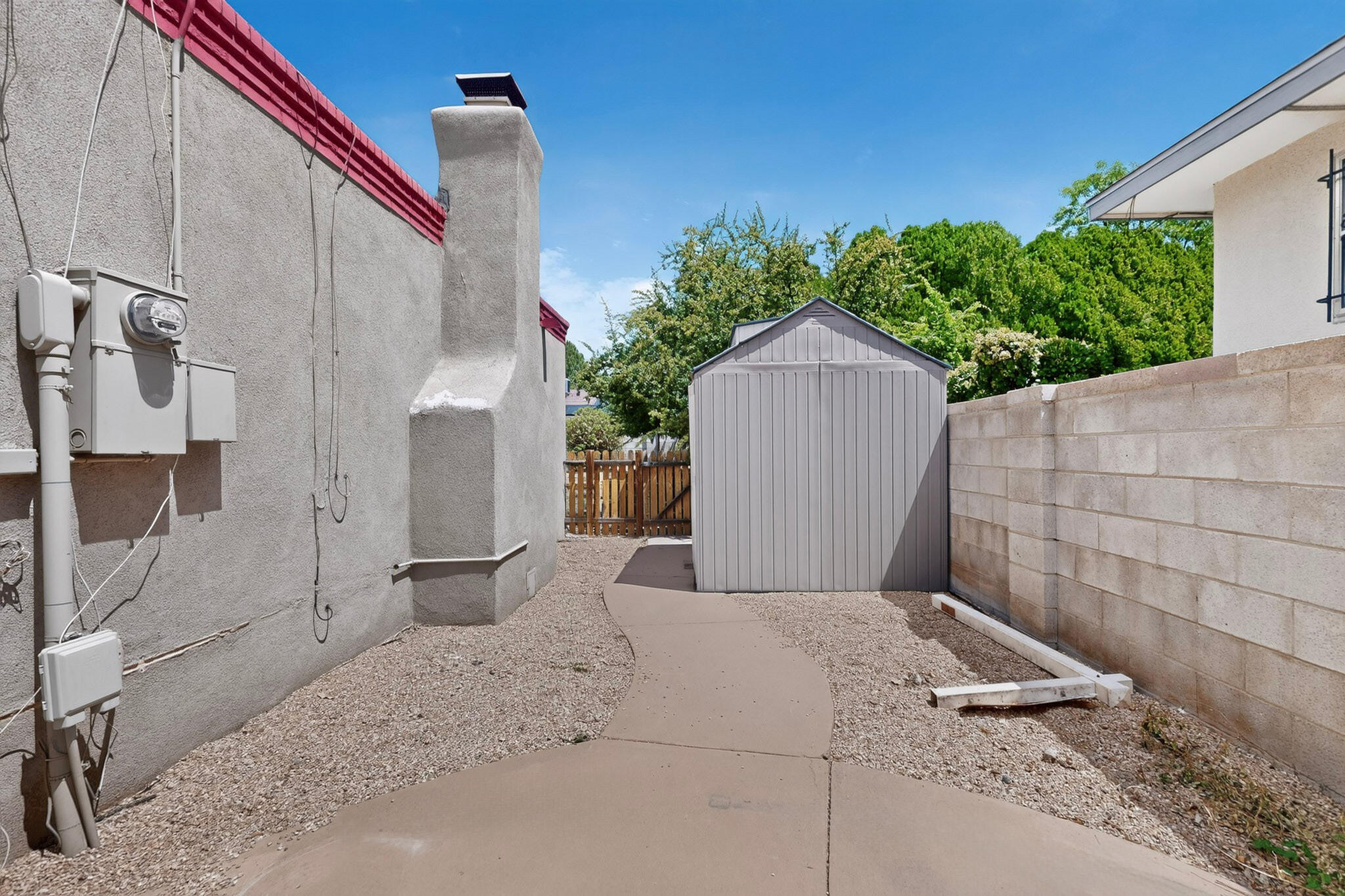 Photo 3 — 8217 NORTHRIDGE Avenue NE