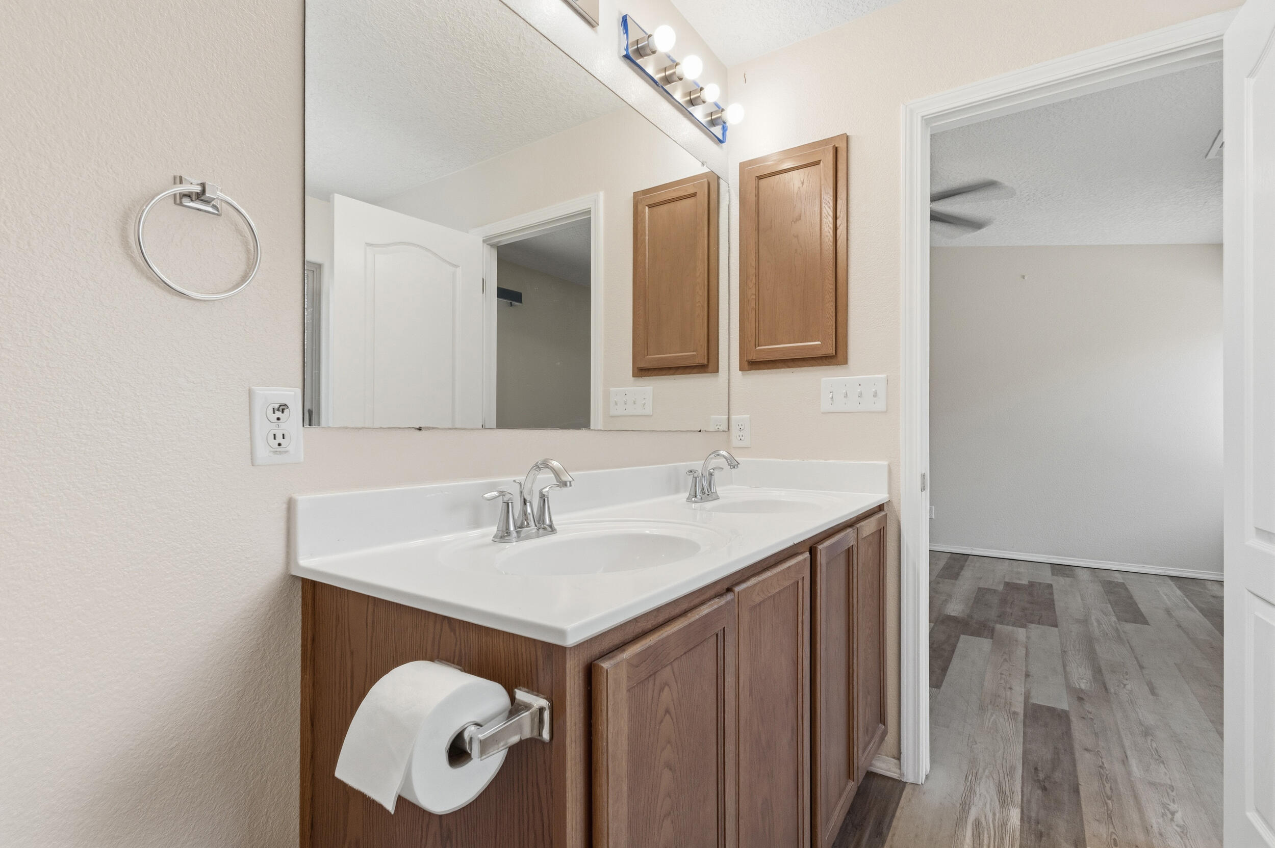 Photo 11 — 3319 Prairie Ridge Street SW