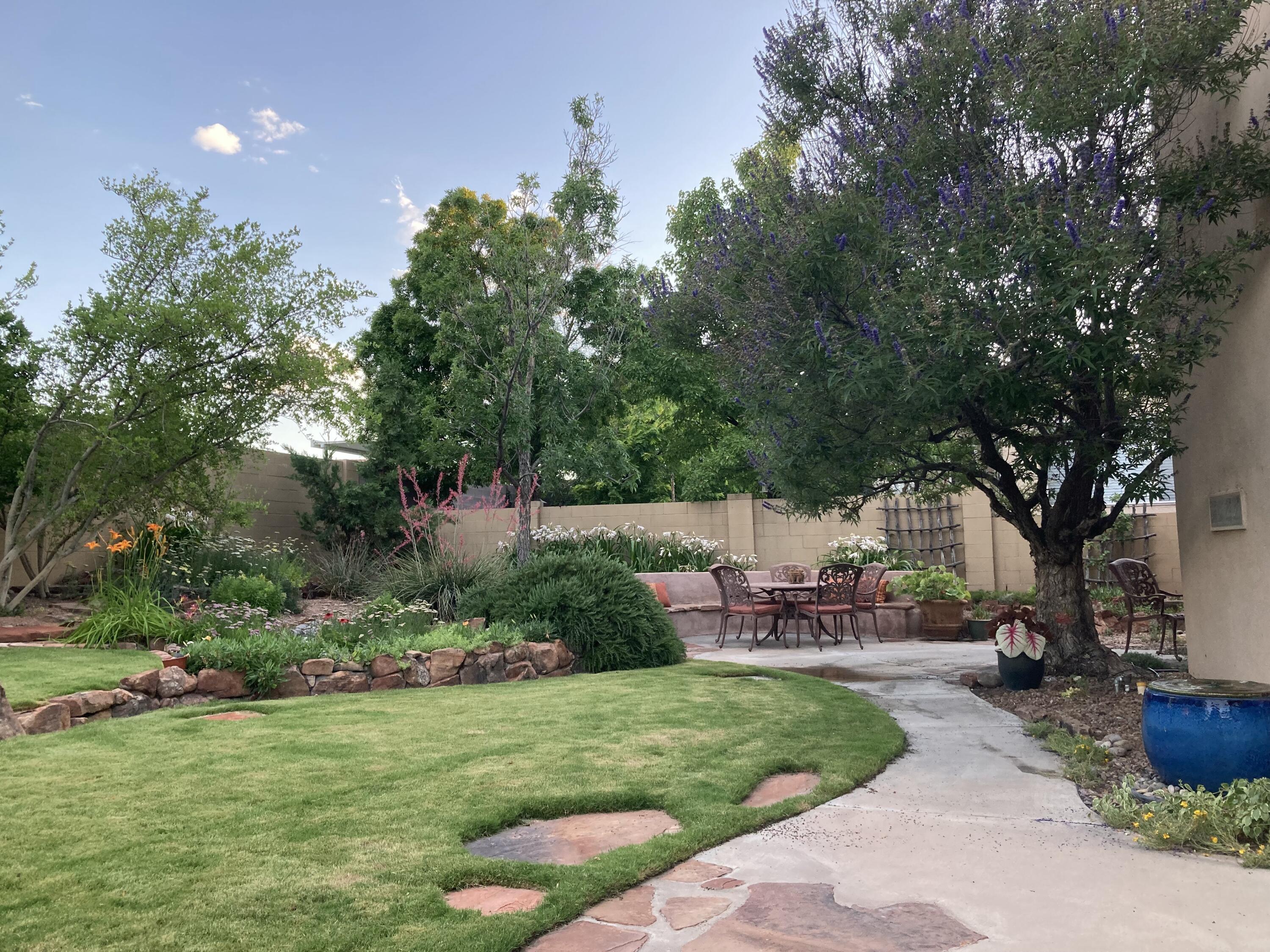 Photo 4 — 3463 White Horse Drive SE
