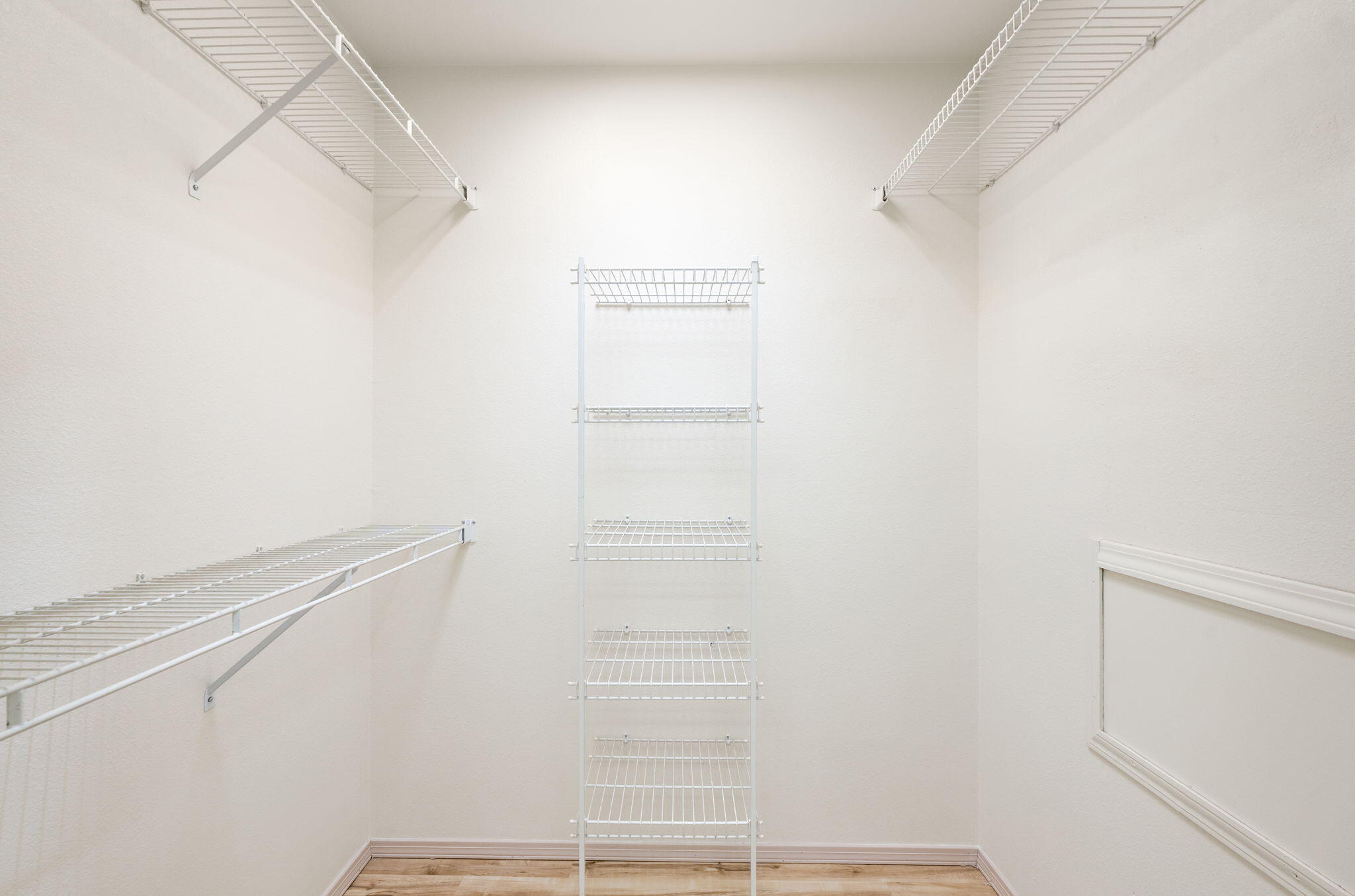 Photo 4 — 827 Country Club Drive SE APT 2B