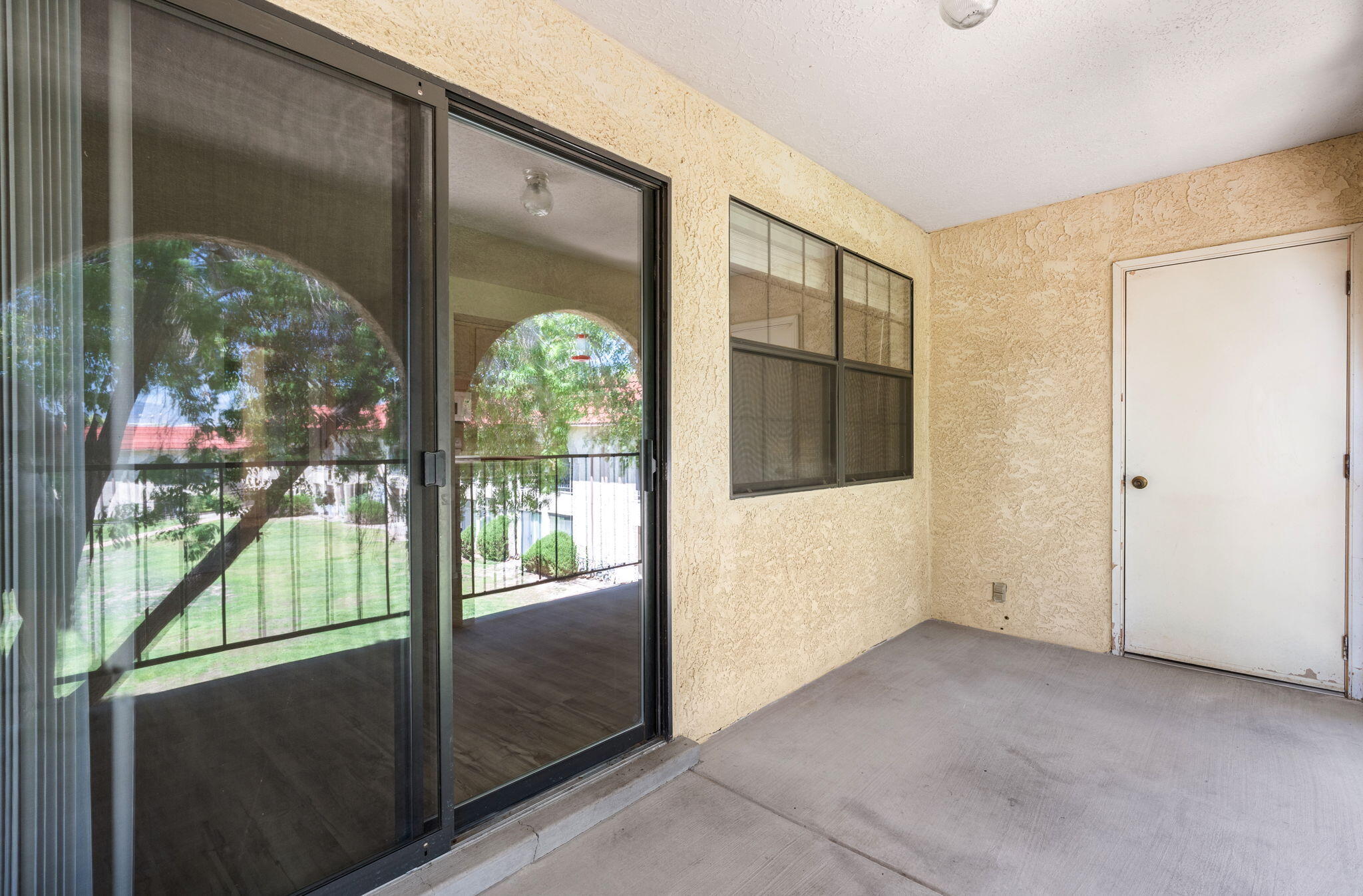 Photo 8 — 827 Country Club Drive SE APT 2B