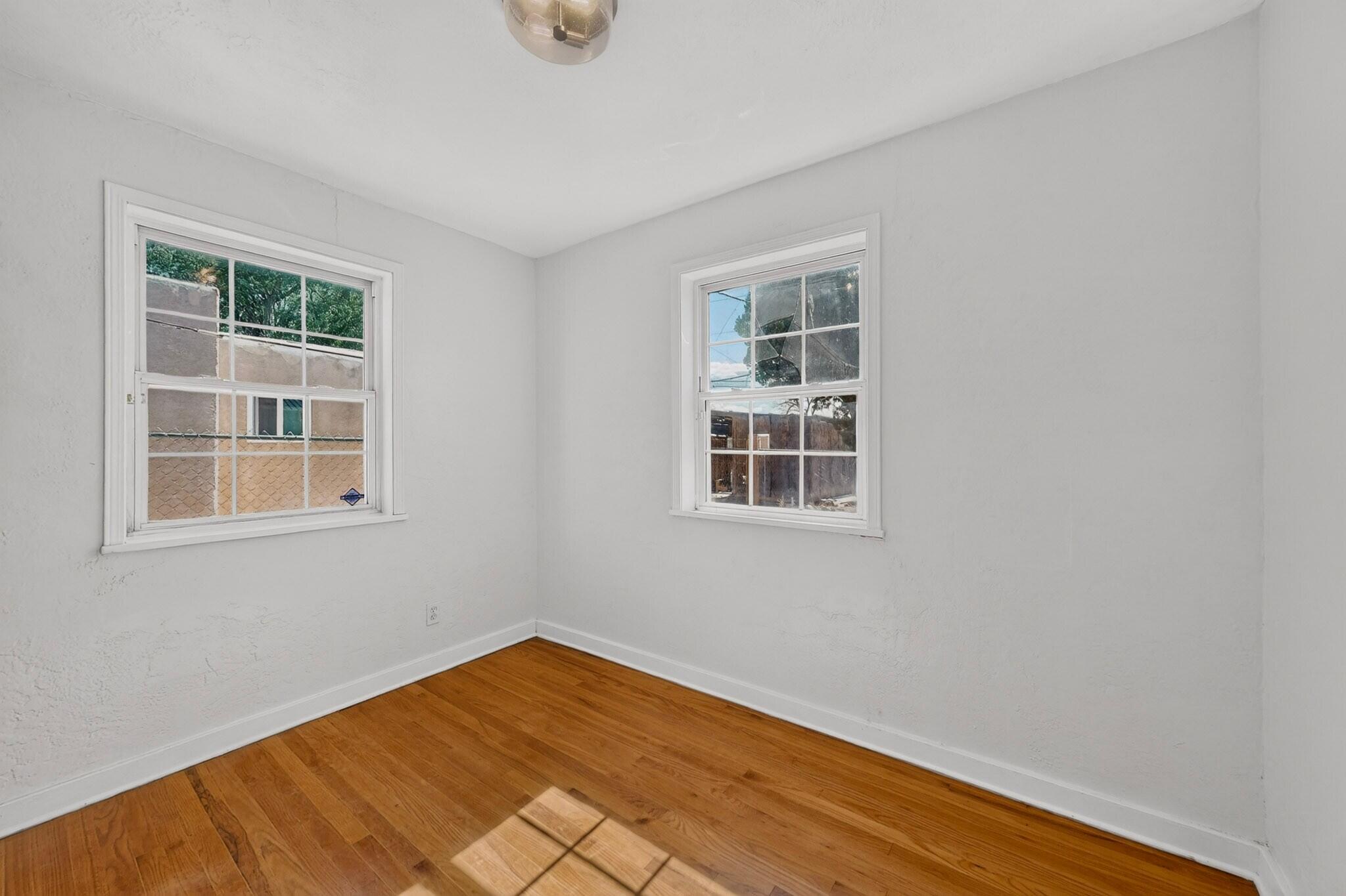 Photo 14 — 423 Alcazar Street NE