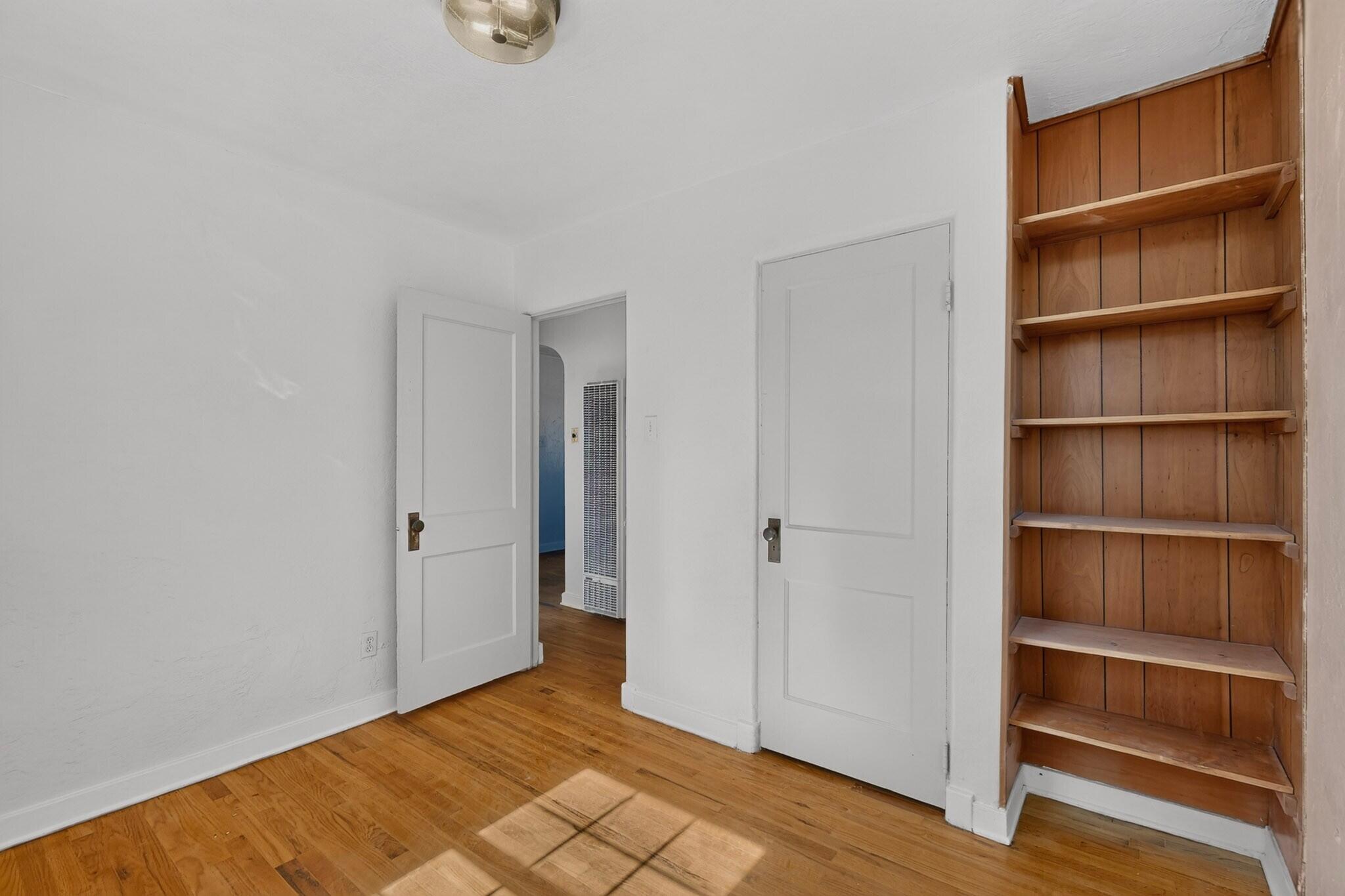 Photo 17 — 423 Alcazar Street NE