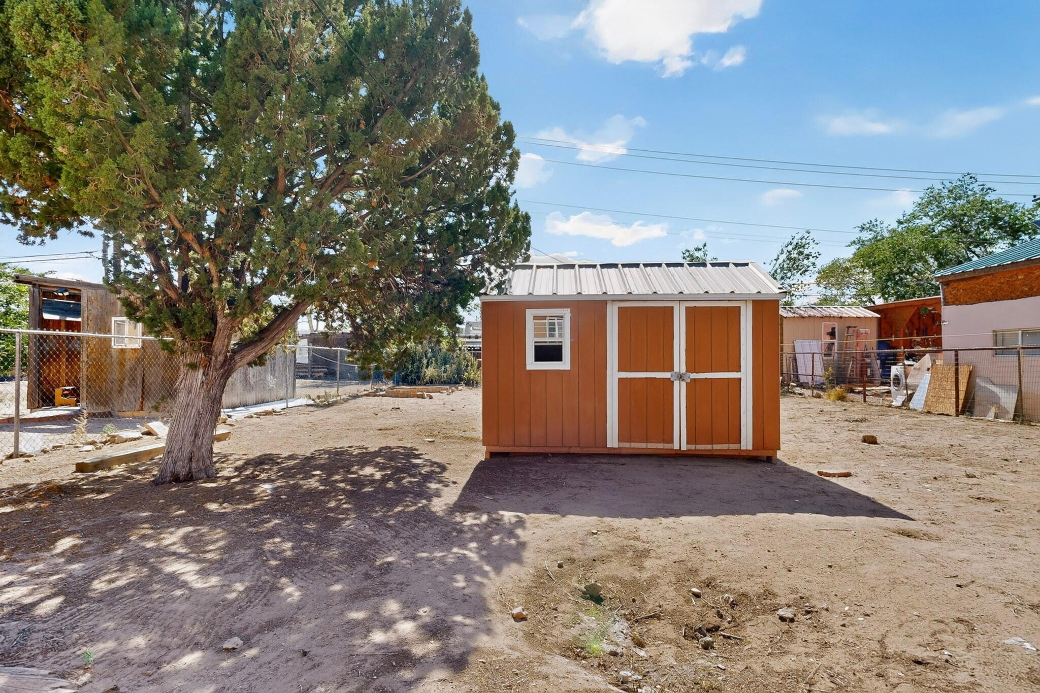 Photo 3 — 423 Alcazar Street NE
