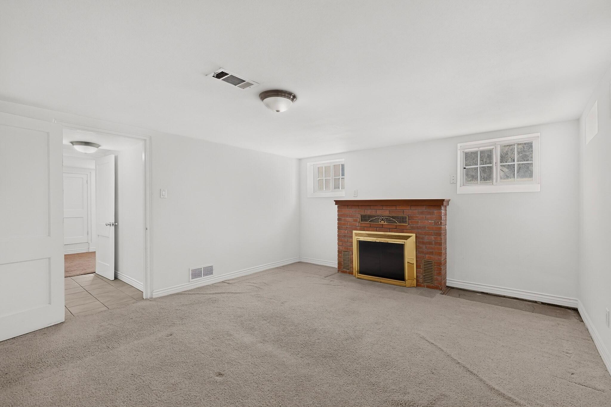Photo 20 — 1022 Vassar Drive NE