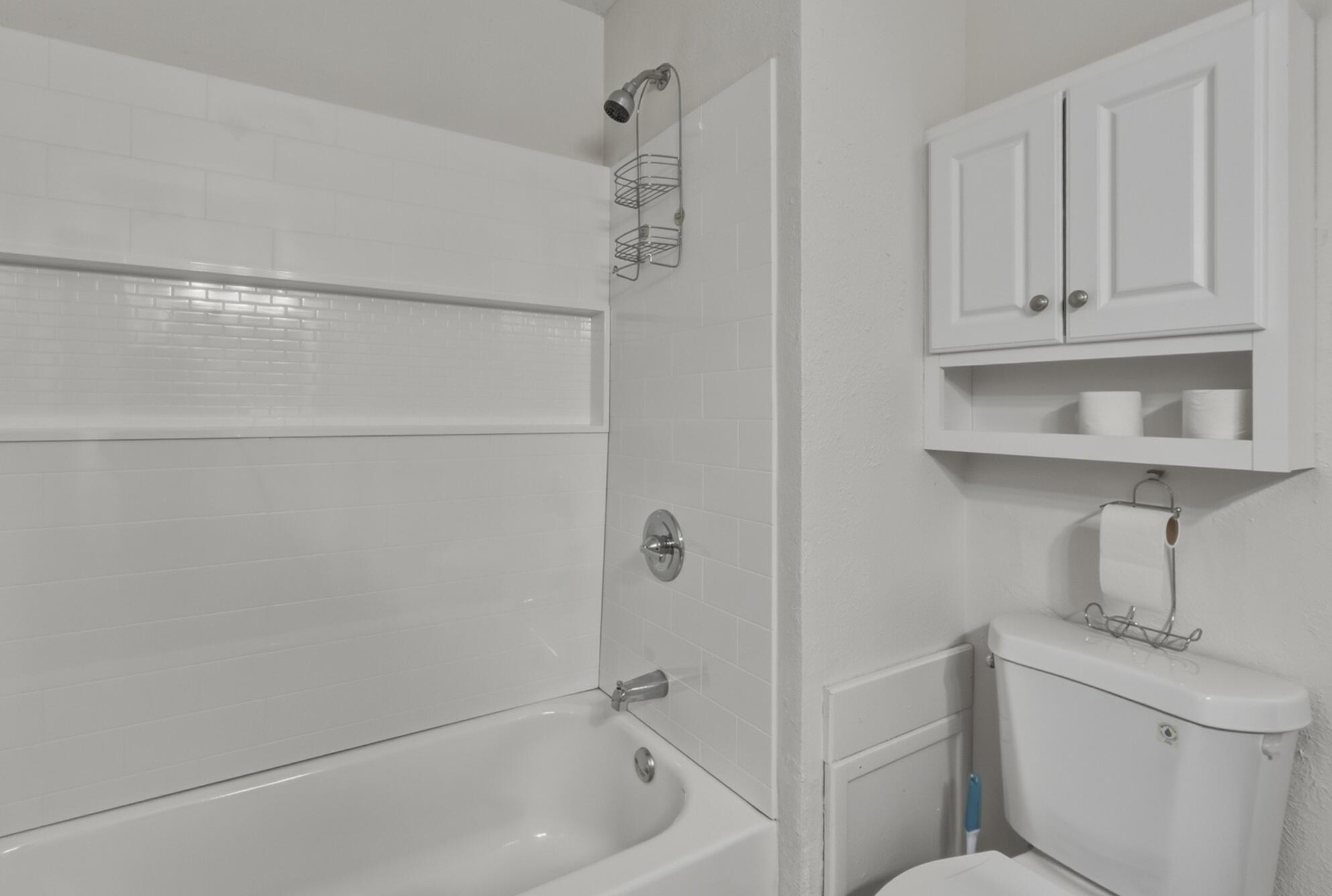 Photo 6 — 4200 Montgomery Boulevard NE 314