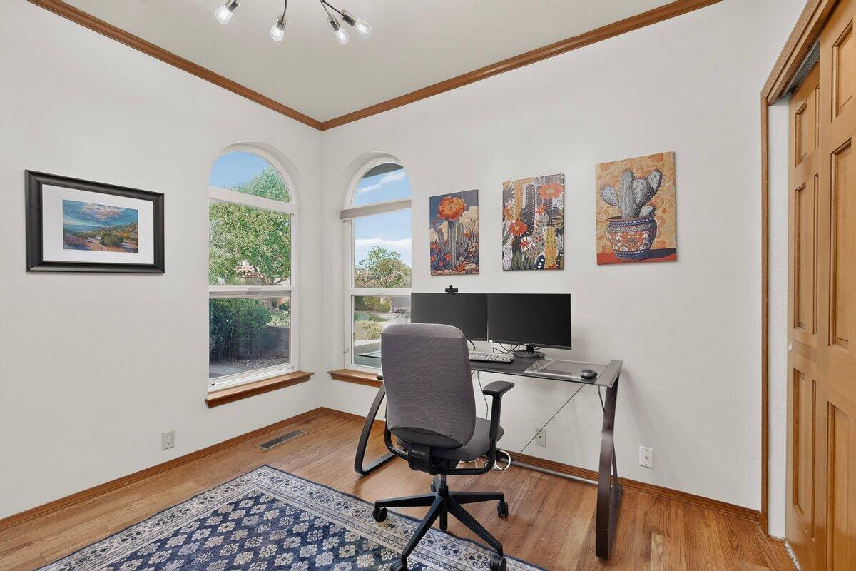 Photo 5 — 7500 Mabry Court NE