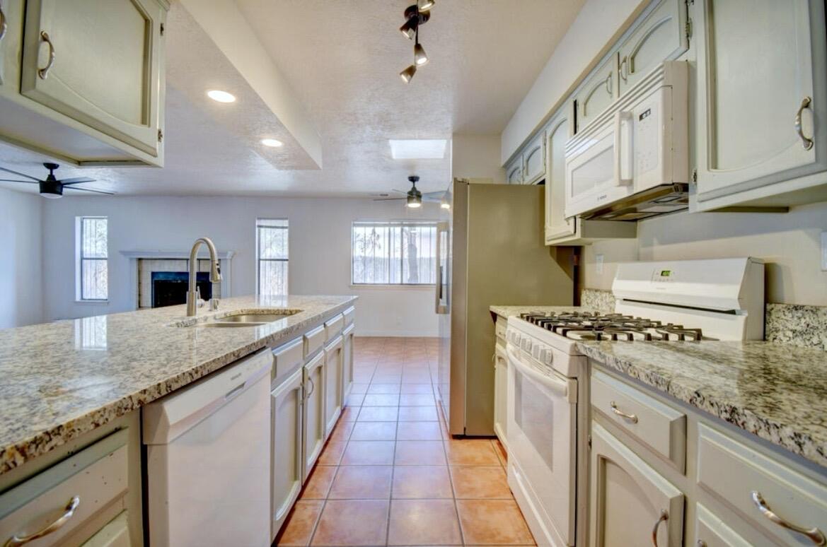 Photo 19 — 2100 Black Hills Road NE