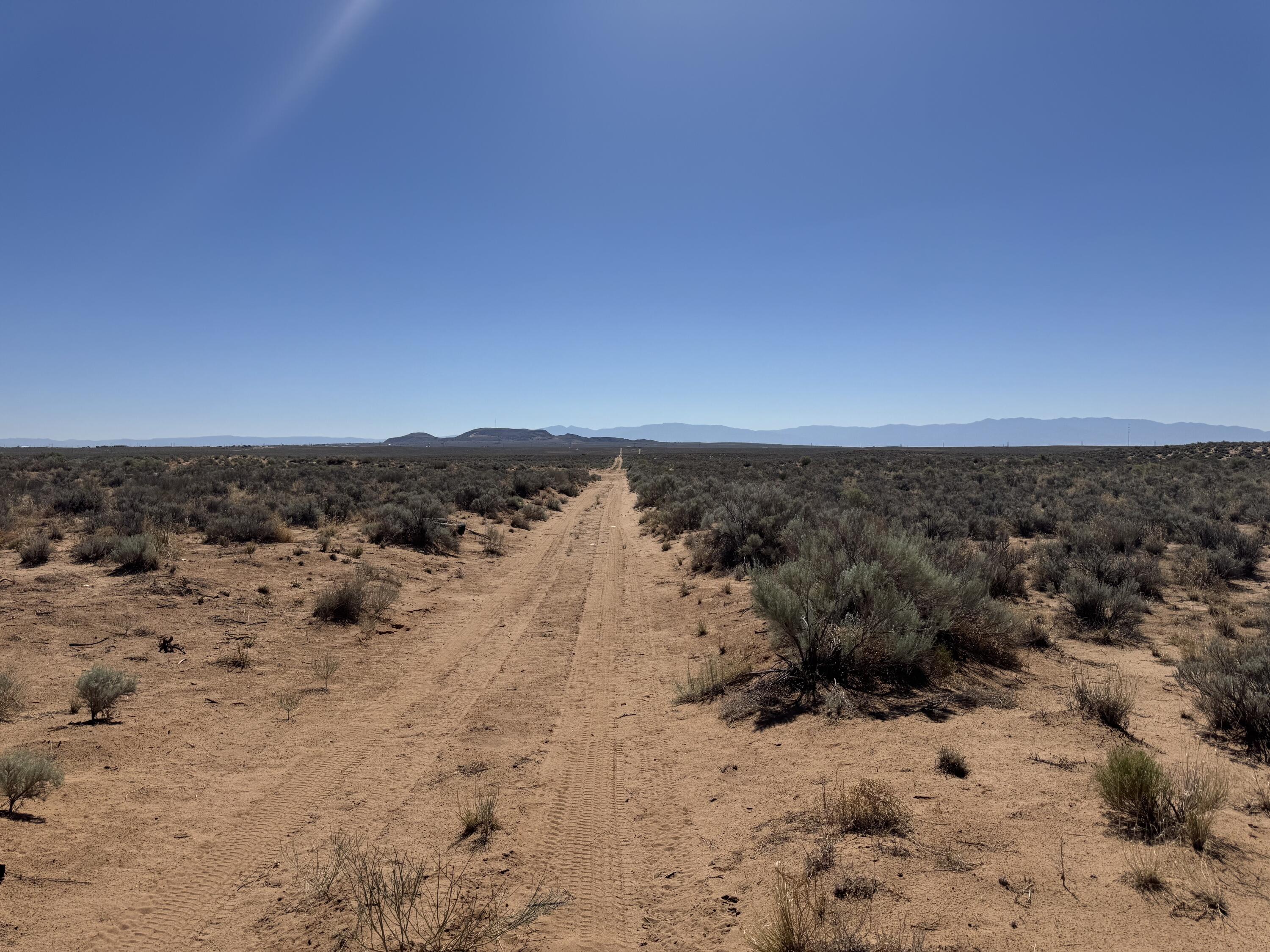 Photo 10 —  Quintana Road