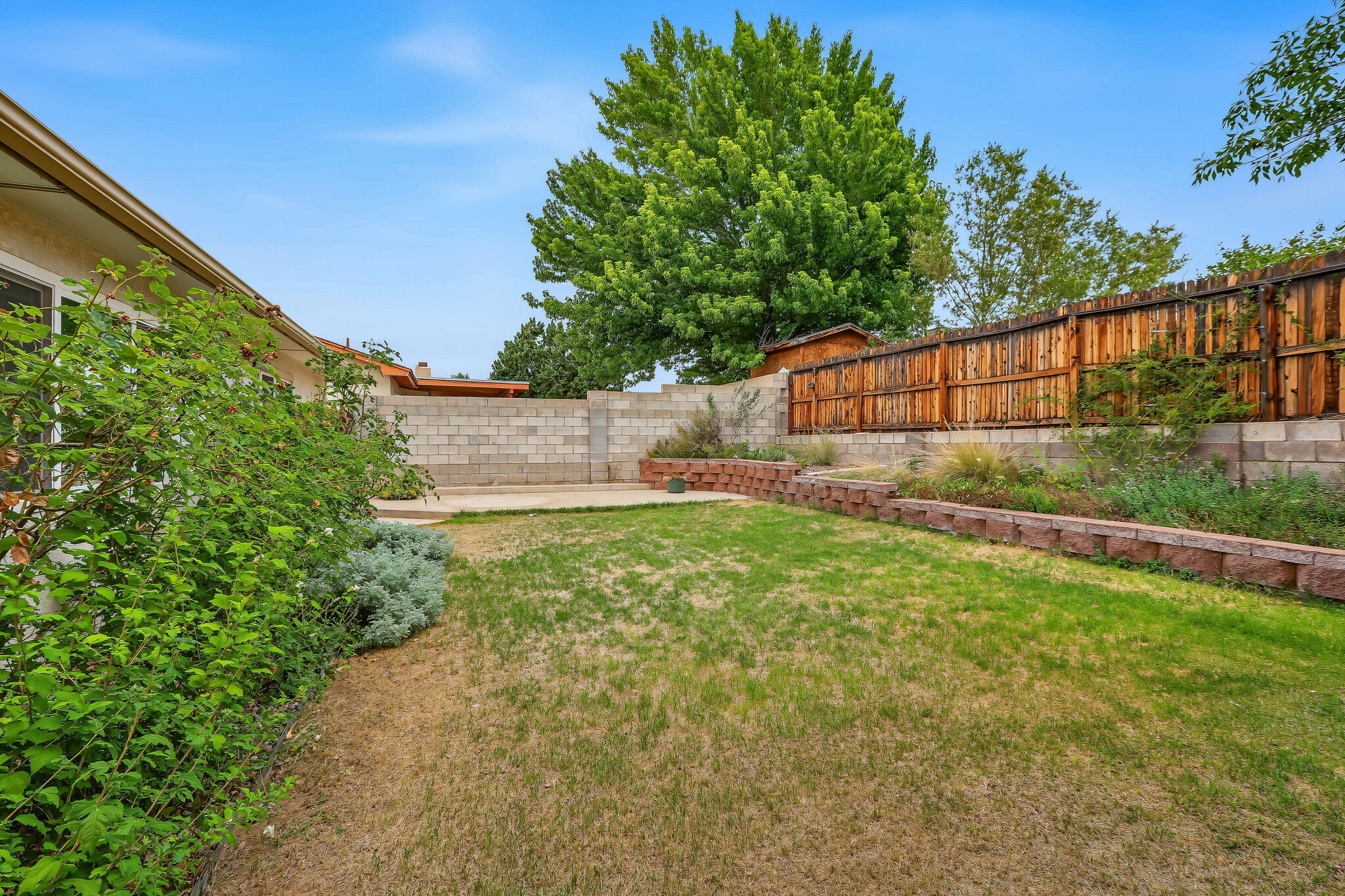Photo 8 — 5316 Van Christopher Drive NE