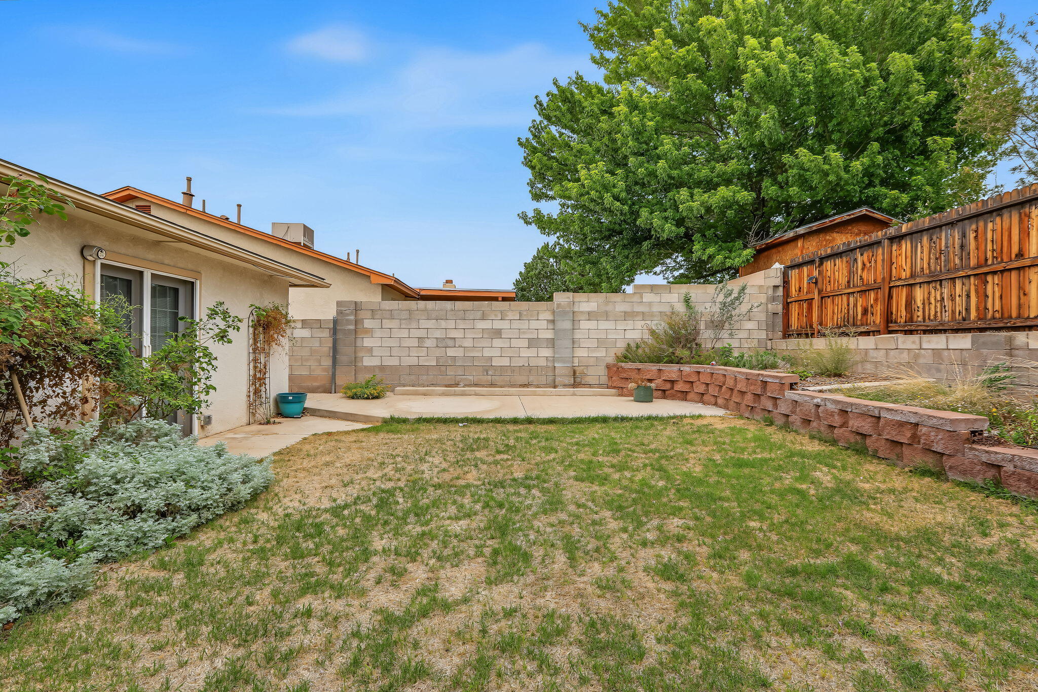 Photo 7 — 5316 Van Christopher Drive NE