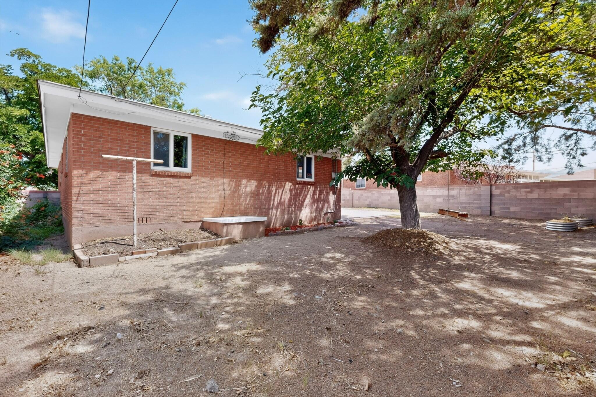 Photo 5 — 7508 Morrow Avenue NE