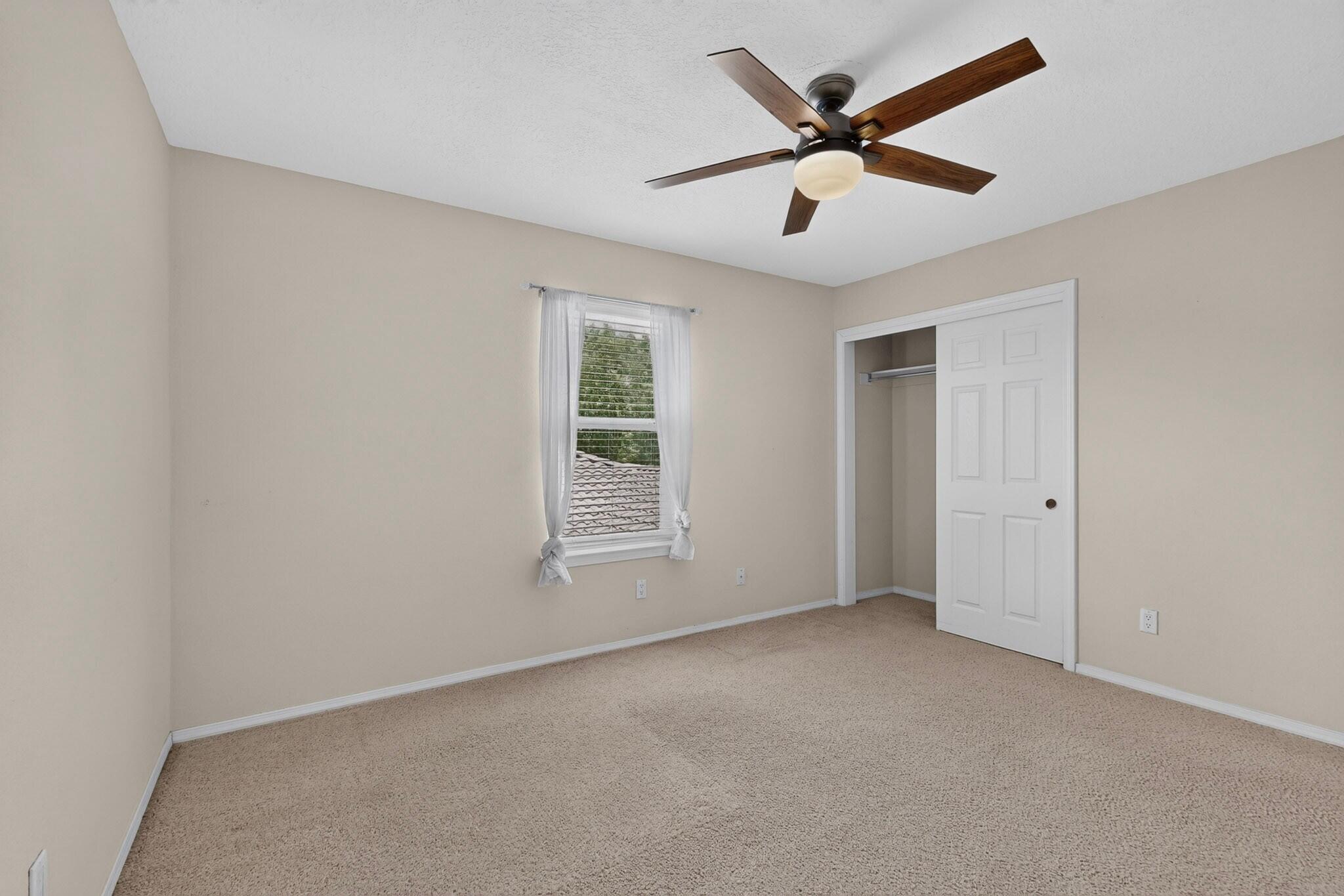 Photo 17 — 9127 Prairie Vista Drive NE