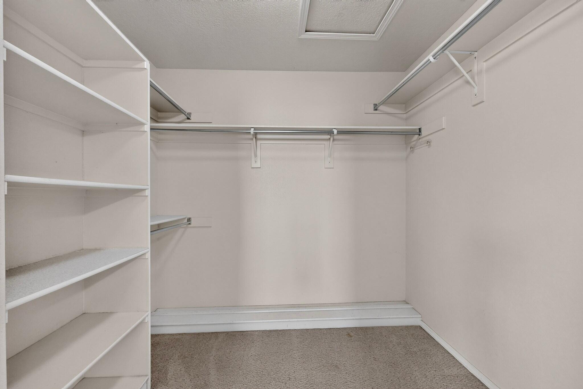 Photo 12 — 9127 Prairie Vista Drive NE
