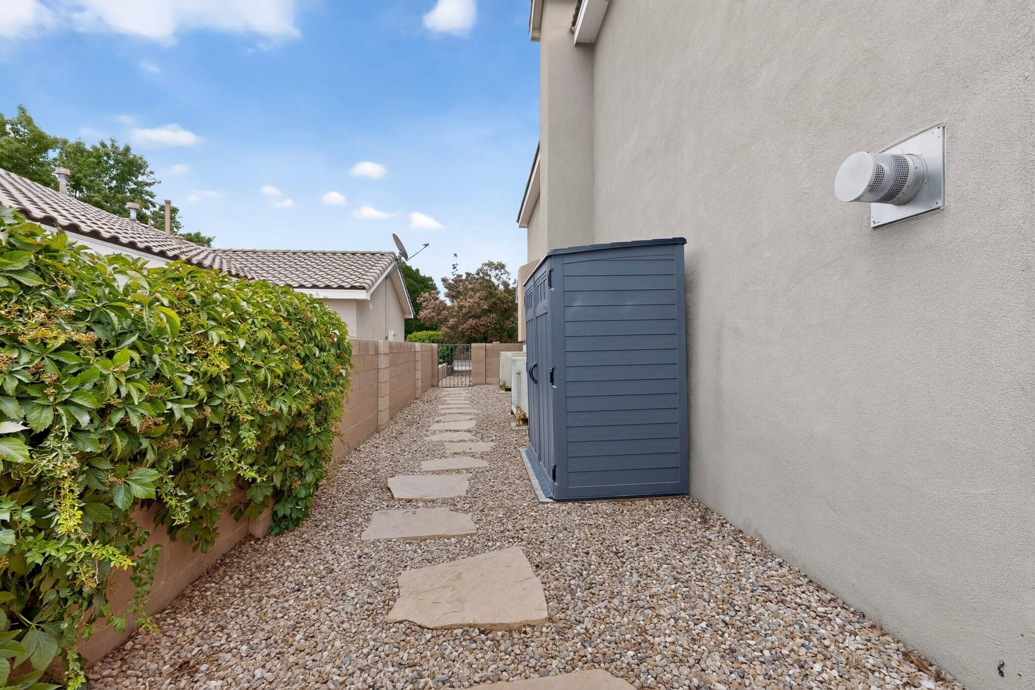 Photo 4 — 9127 Prairie Vista Drive NE