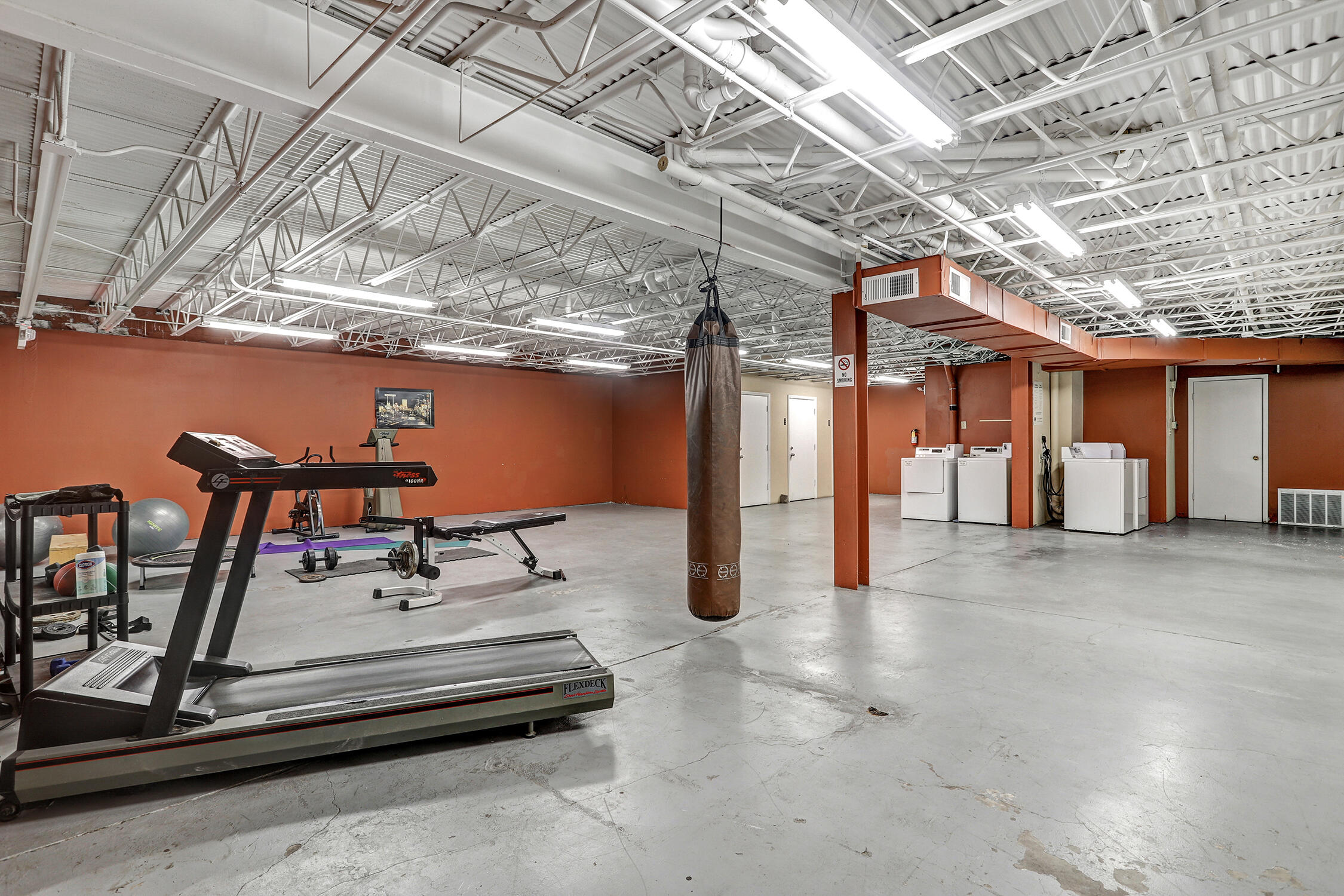 Photo 11 — 351 Washington Street SE 102