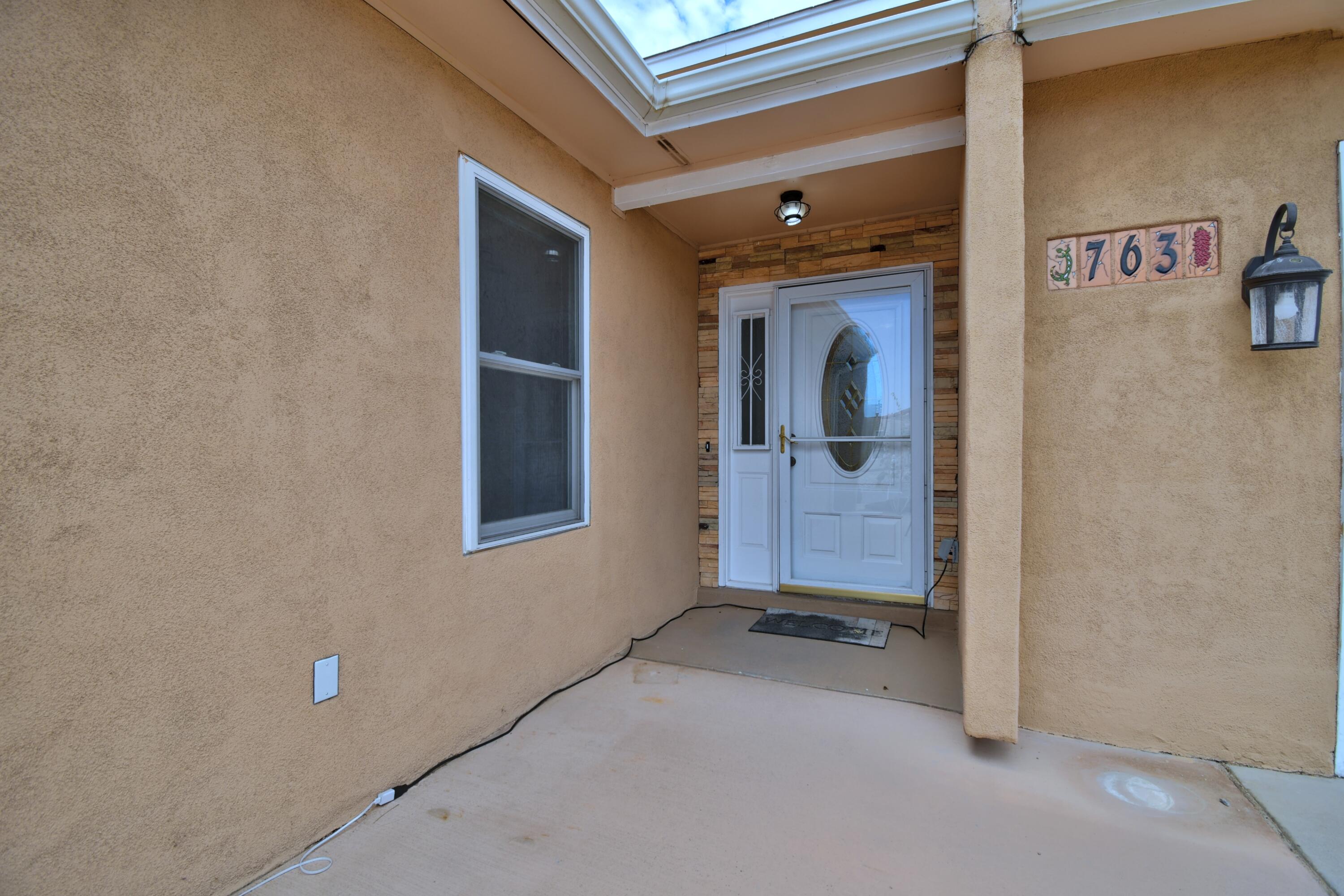 763 Western Hills Drive SE, Rio Rancho, NM 87124