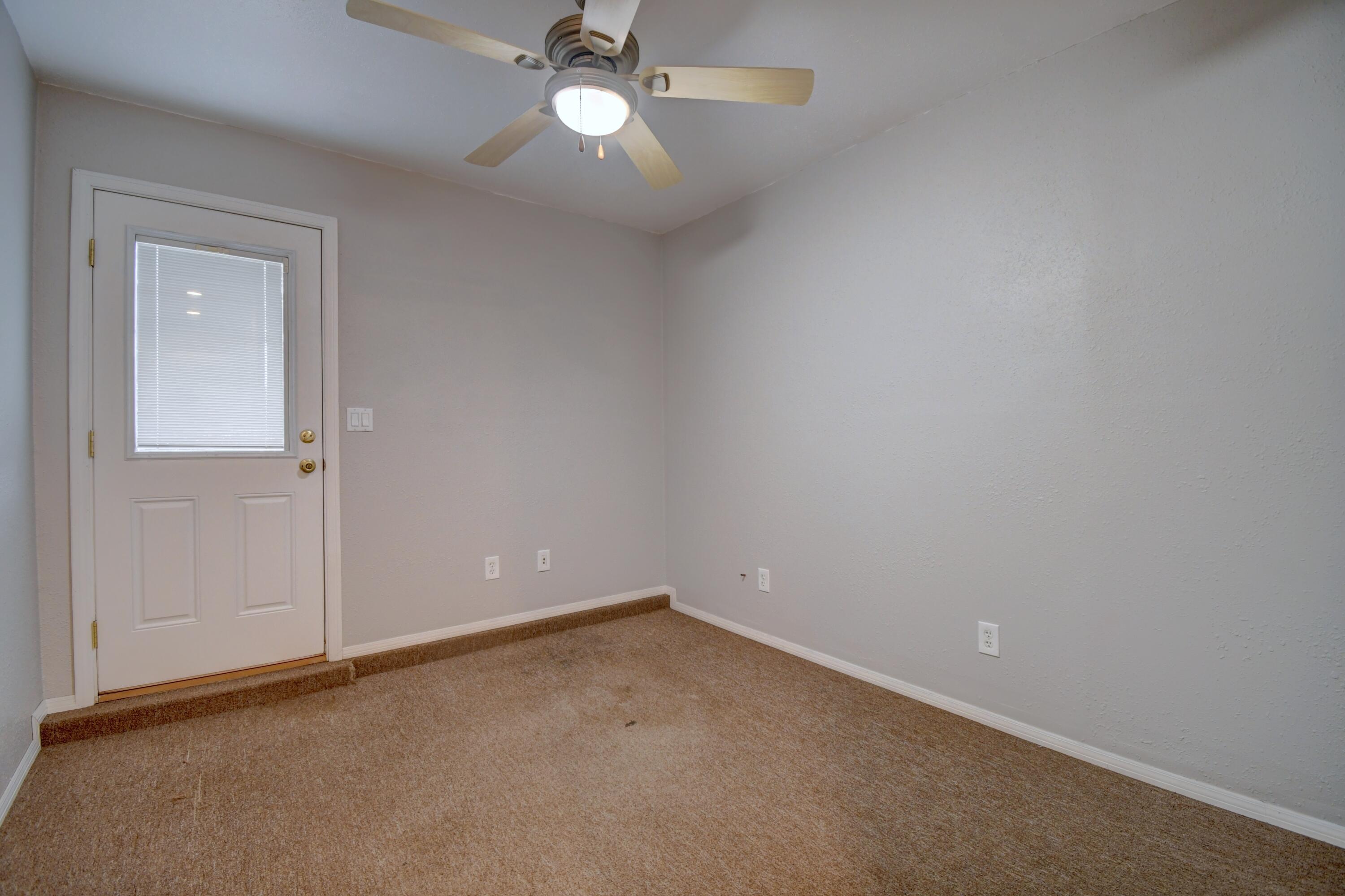 Photo 15 — 763 Western Hills Drive SE