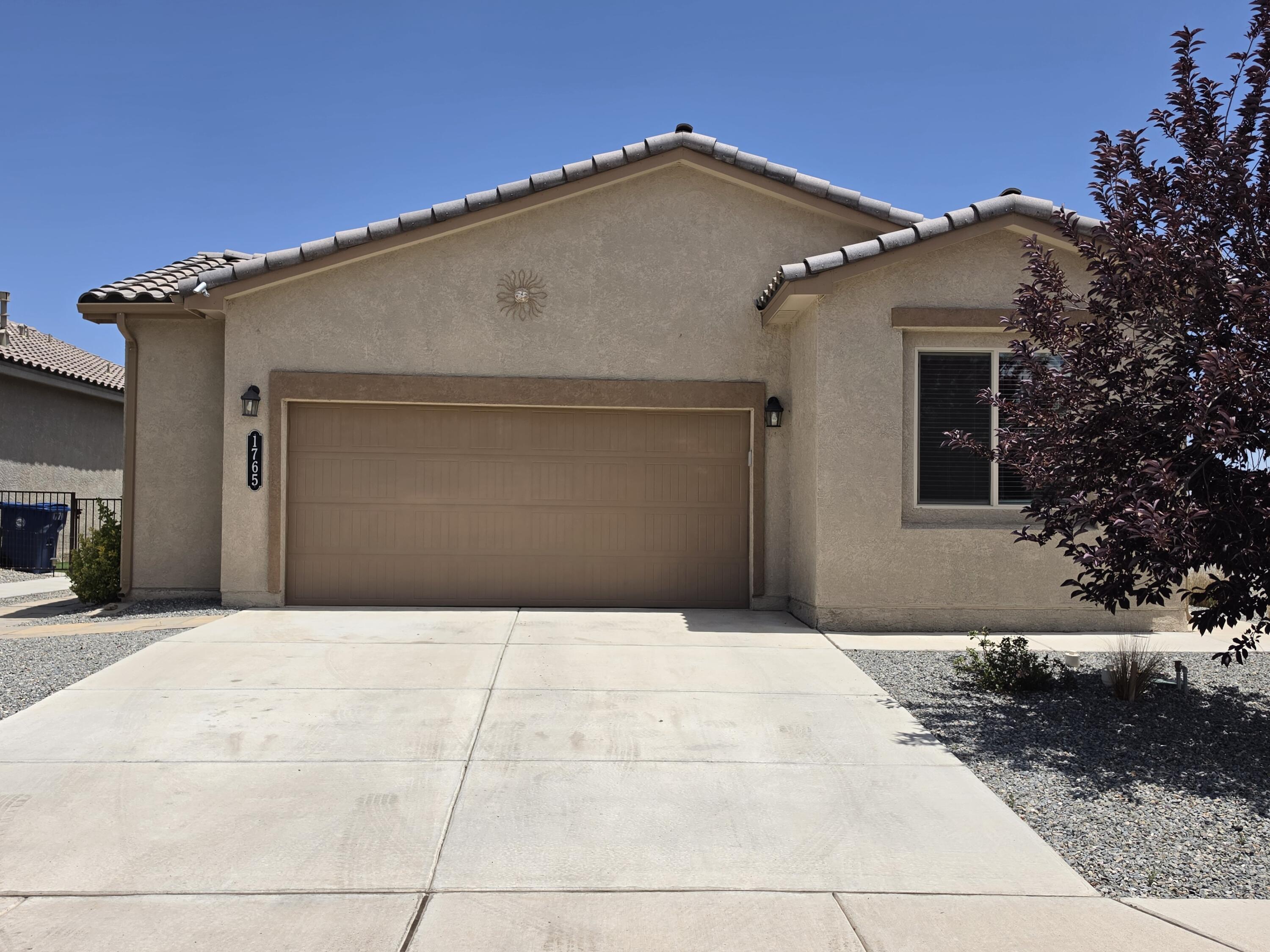 1765 W Valle Vista Road NW