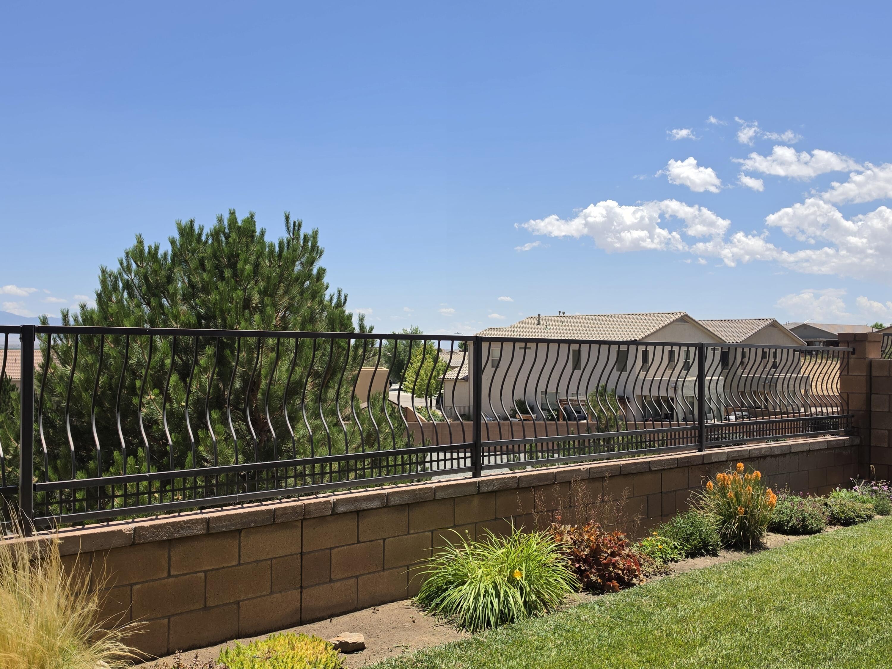Photo 8 — 1765 W Valle Vista Road NW