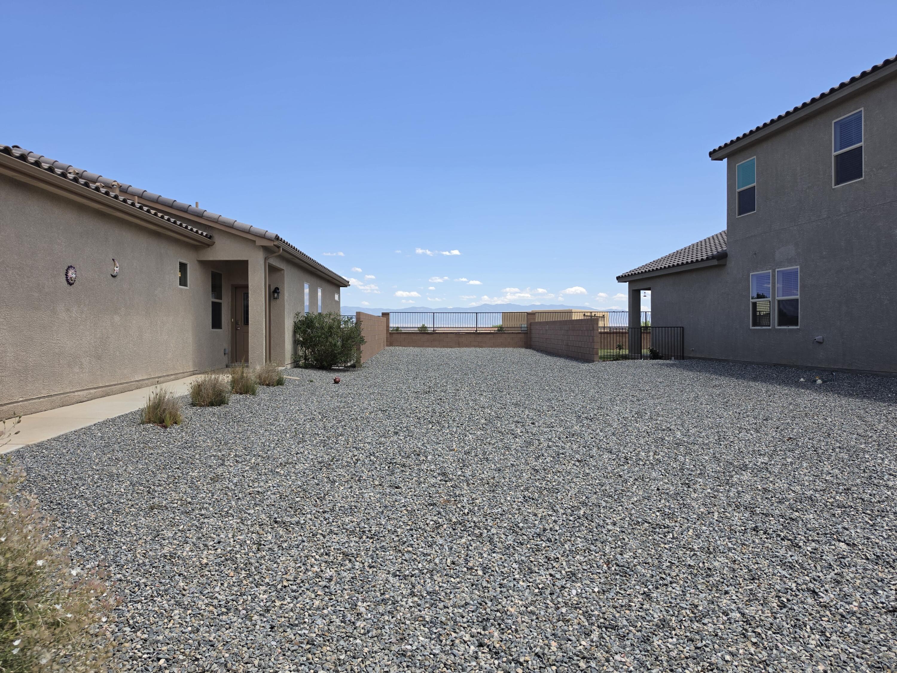 Photo 2 — 1765 W Valle Vista Road NW