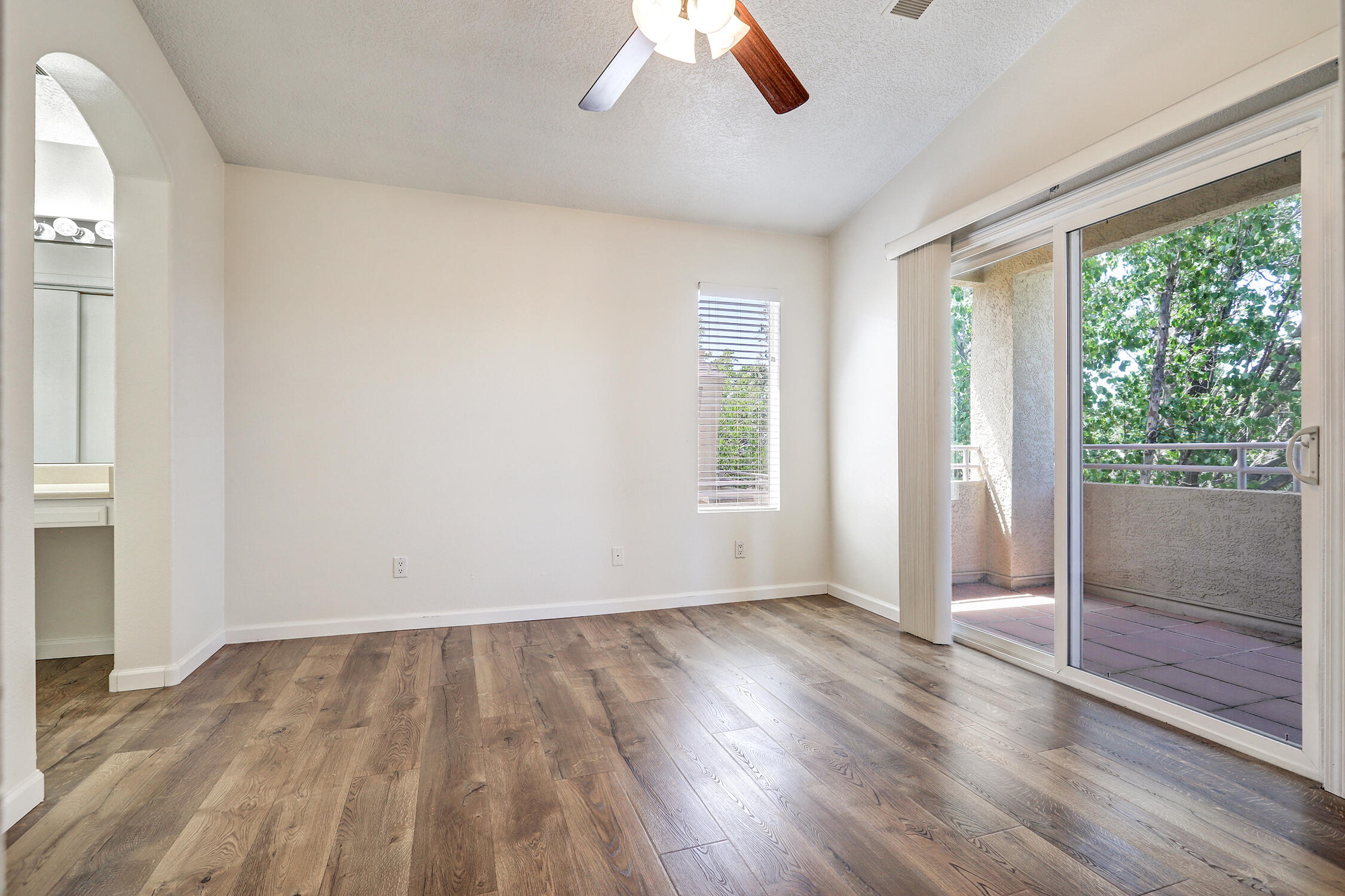 Photo 10 — 7817 Louisiana Boulevard NE UNIT 1801