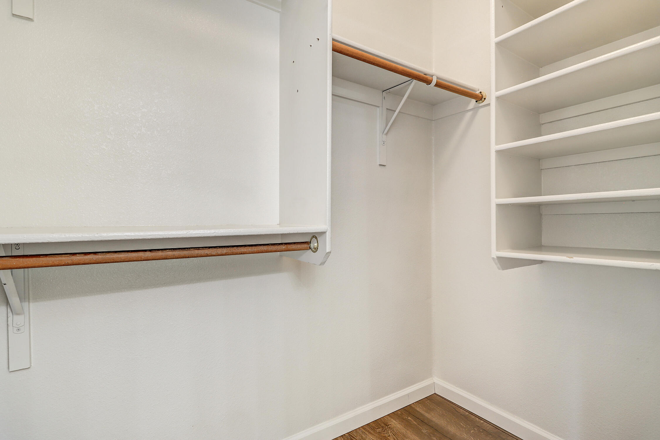 Photo 7 — 7817 Louisiana Boulevard NE UNIT 1801
