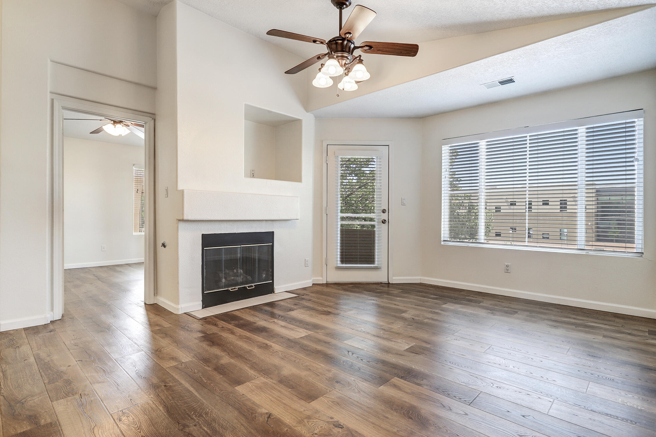 Photo 19 — 7817 Louisiana Boulevard NE UNIT 1801
