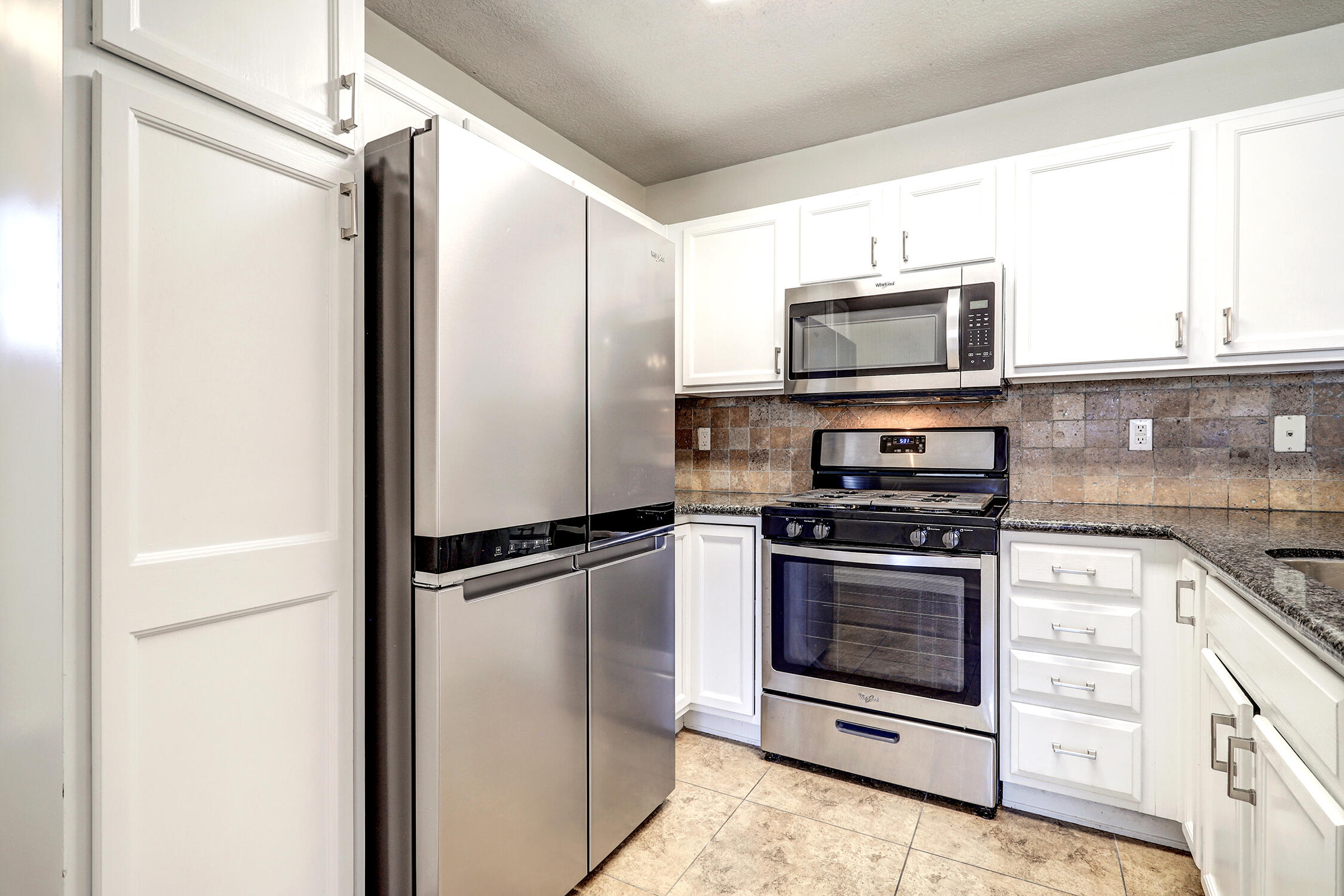 Photo 18 — 7817 Louisiana Boulevard NE UNIT 1801