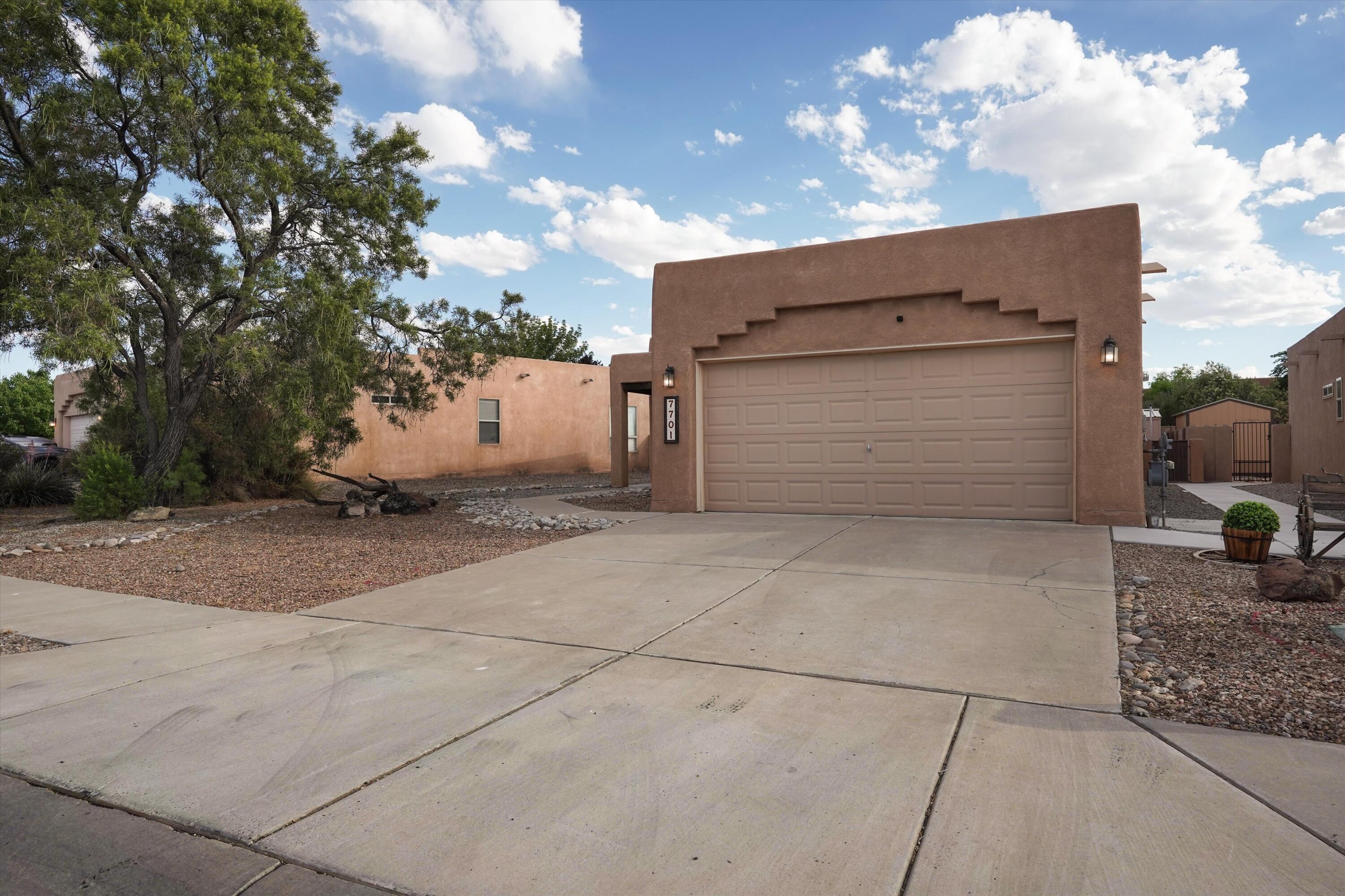 7701 Calle Meseta NE, Albuquerque, NM 87113