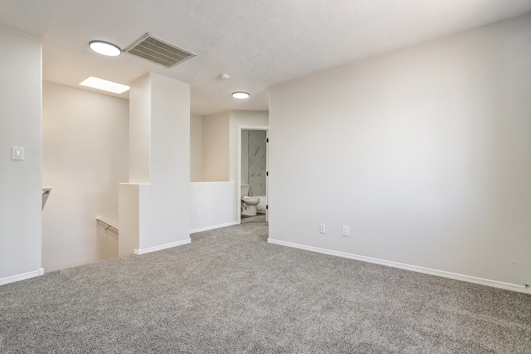 Photo 13 — 7817 Louisiana Boulevard NE UNIT 103