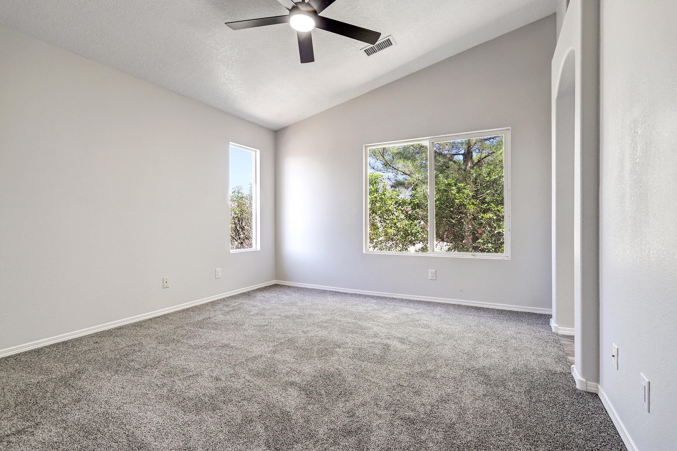 Photo 8 — 7817 Louisiana Boulevard NE UNIT 103