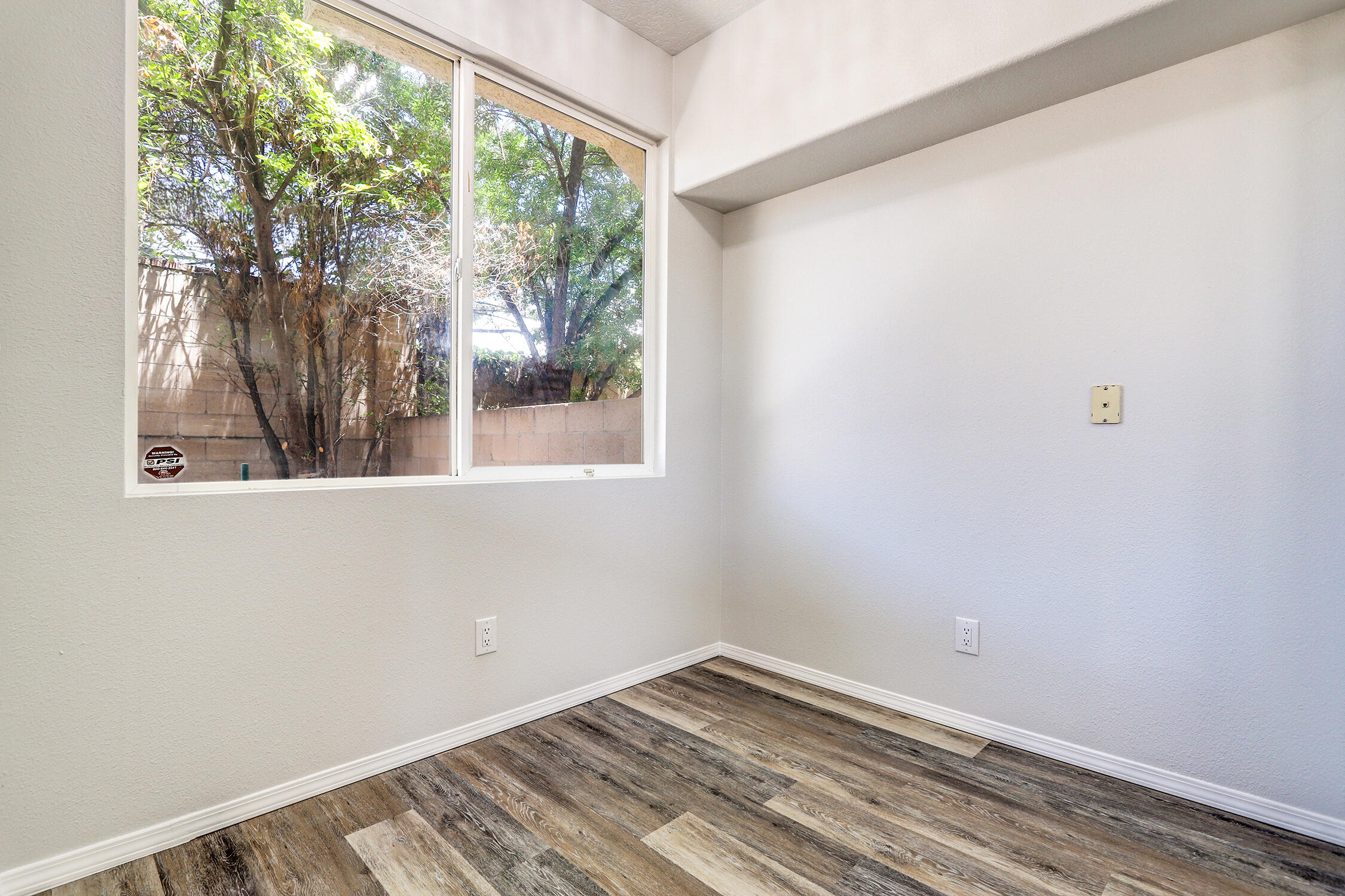 Photo 20 — 7817 Louisiana Boulevard NE UNIT 103