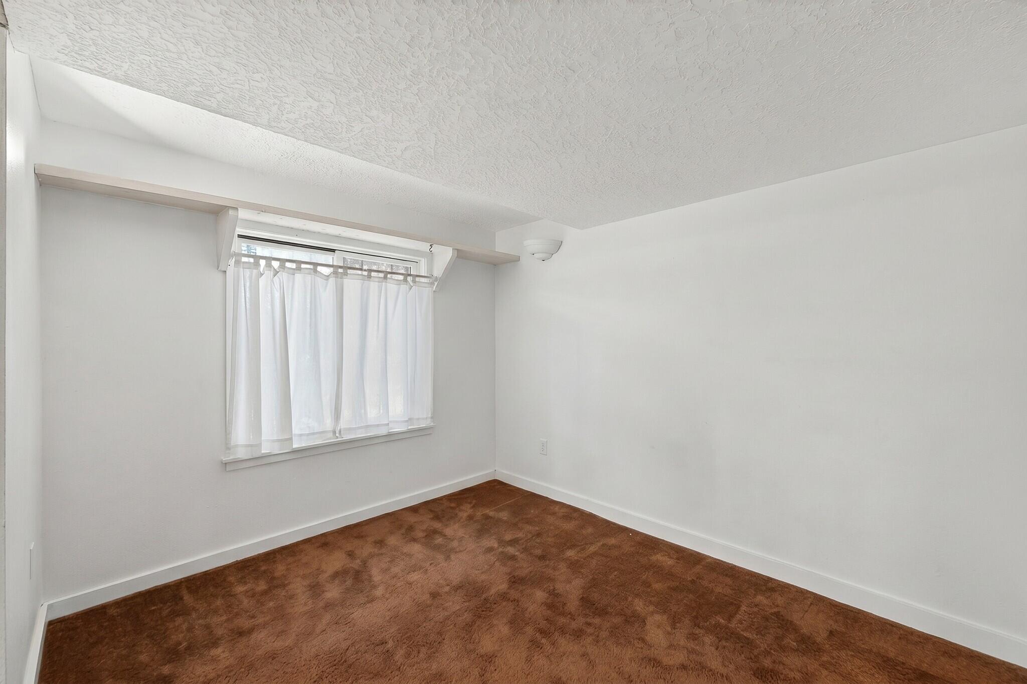 Photo 10 — 233 16th Street NW