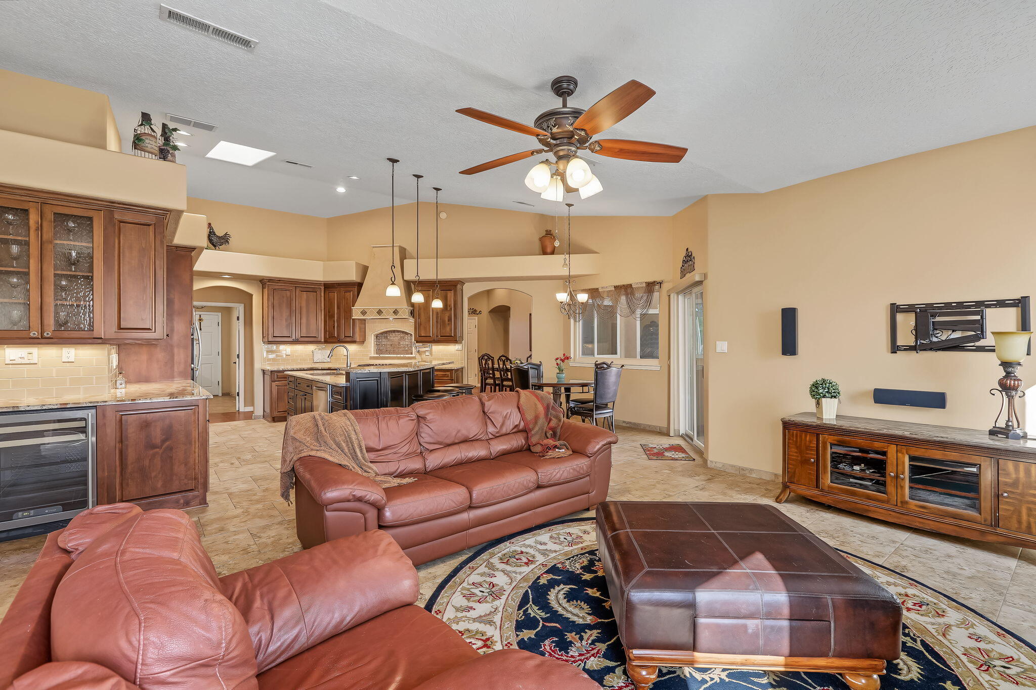 Photo 20 — 10901 Pasquale Drive NW