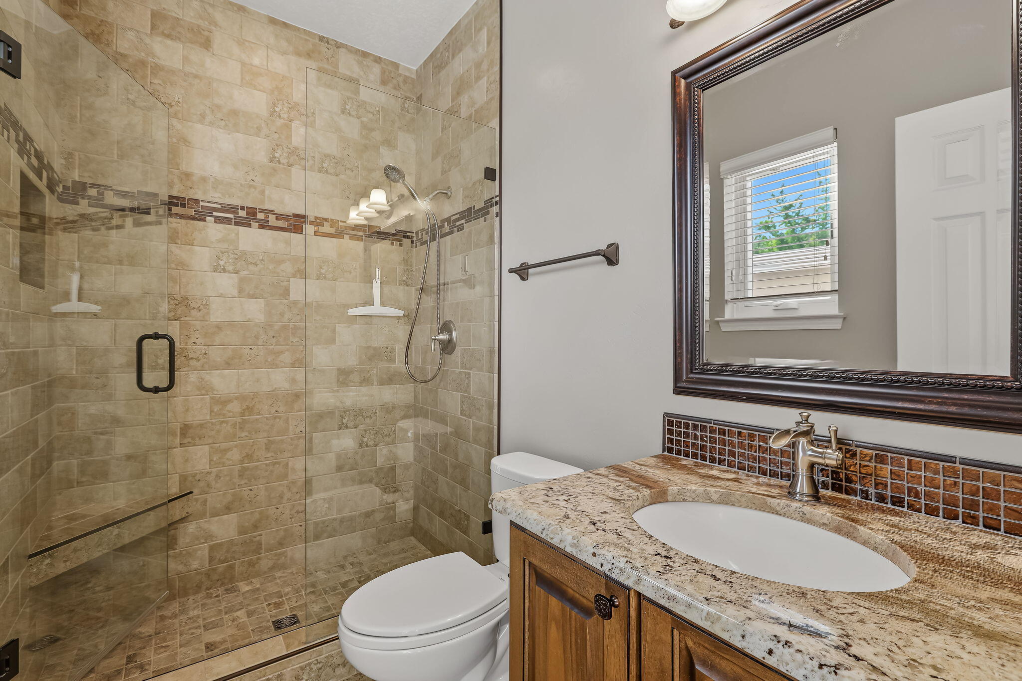 Photo 9 — 10901 Pasquale Drive NW