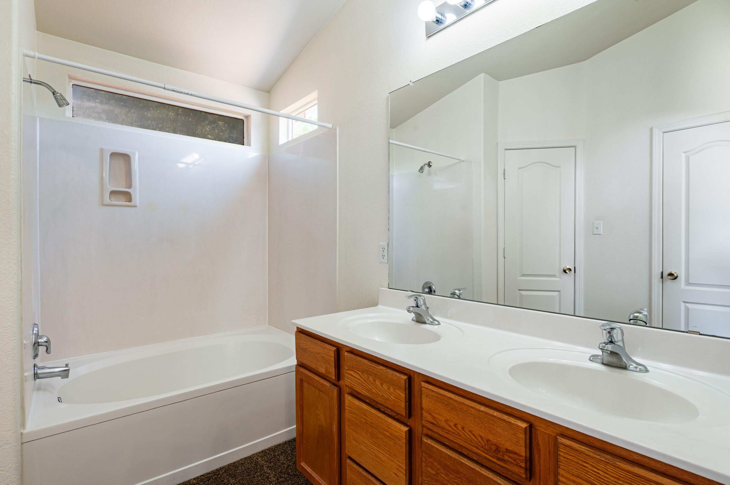 Photo 13 — 1000 High Plains Road NE
