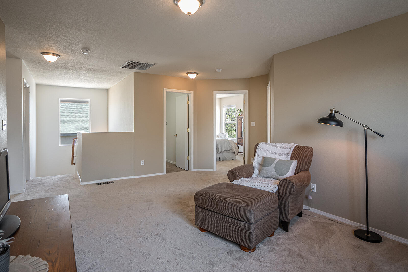 Photo 13 — 6548 Grants Drive NE