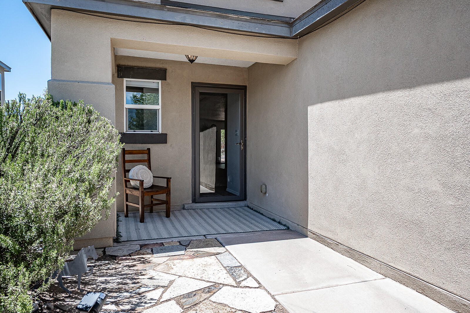 Photo 3 — 6548 Grants Drive NE
