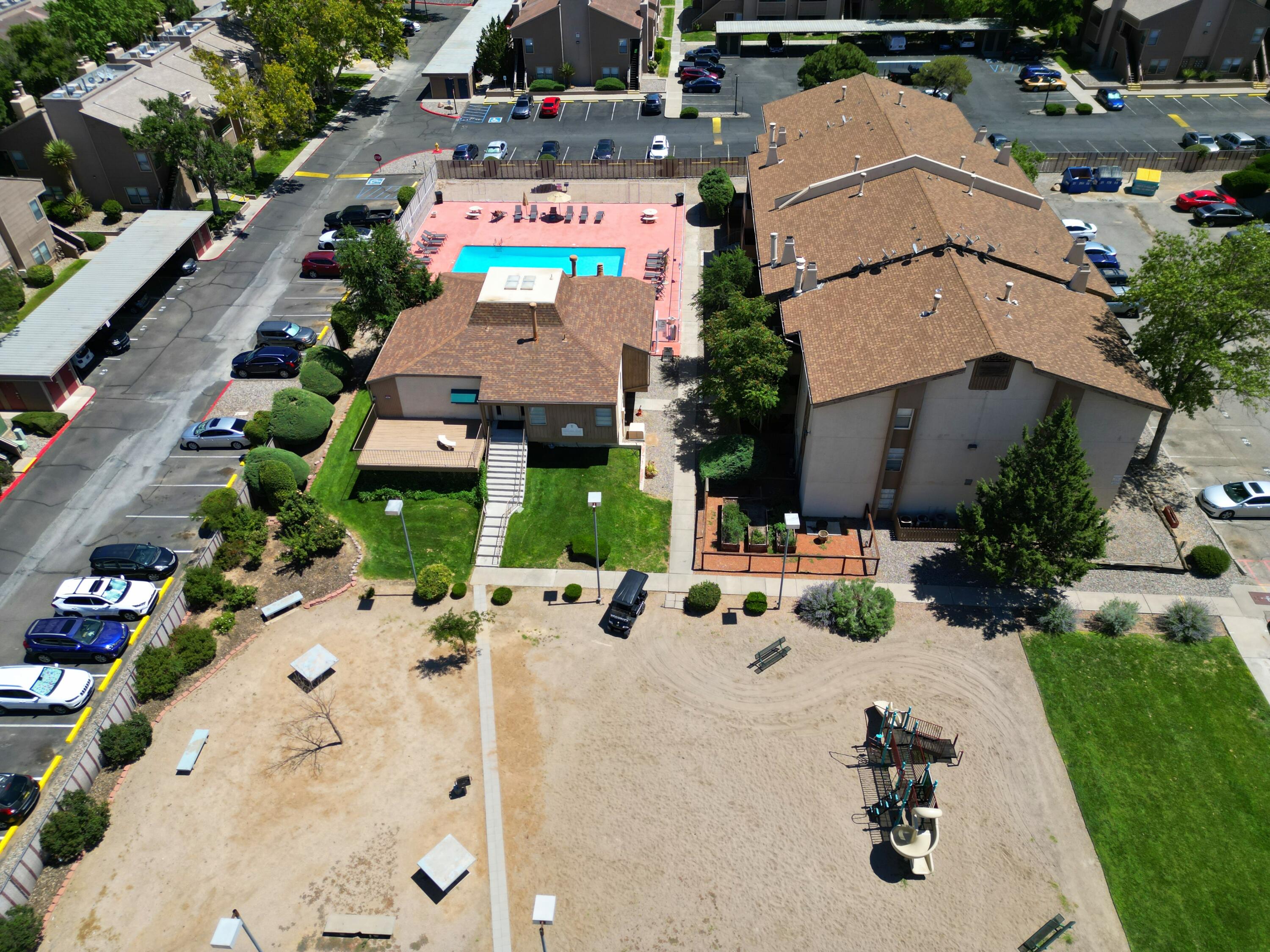 Photo 2 — 3839 Montgomery Boulevard NE APT 731