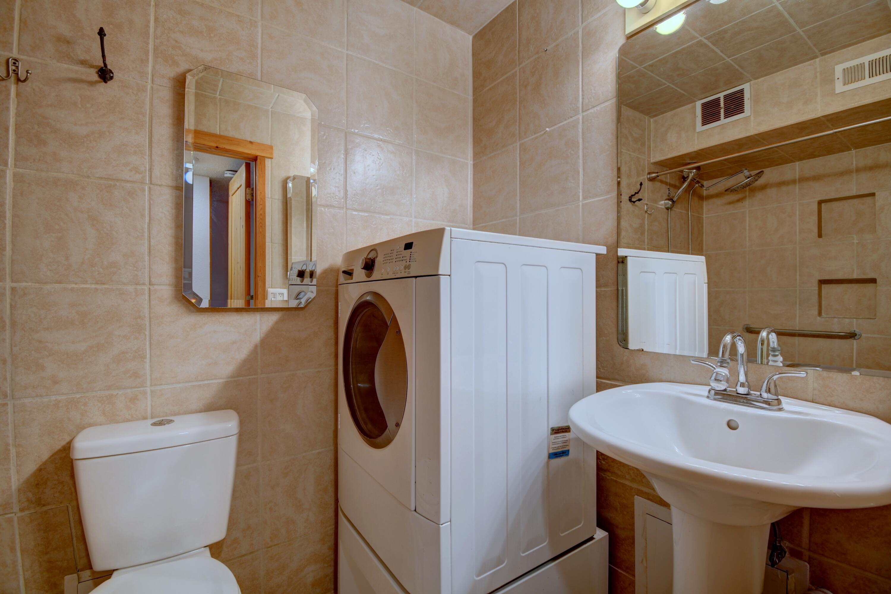 Photo 10 — 3839 Montgomery Boulevard NE APT 731