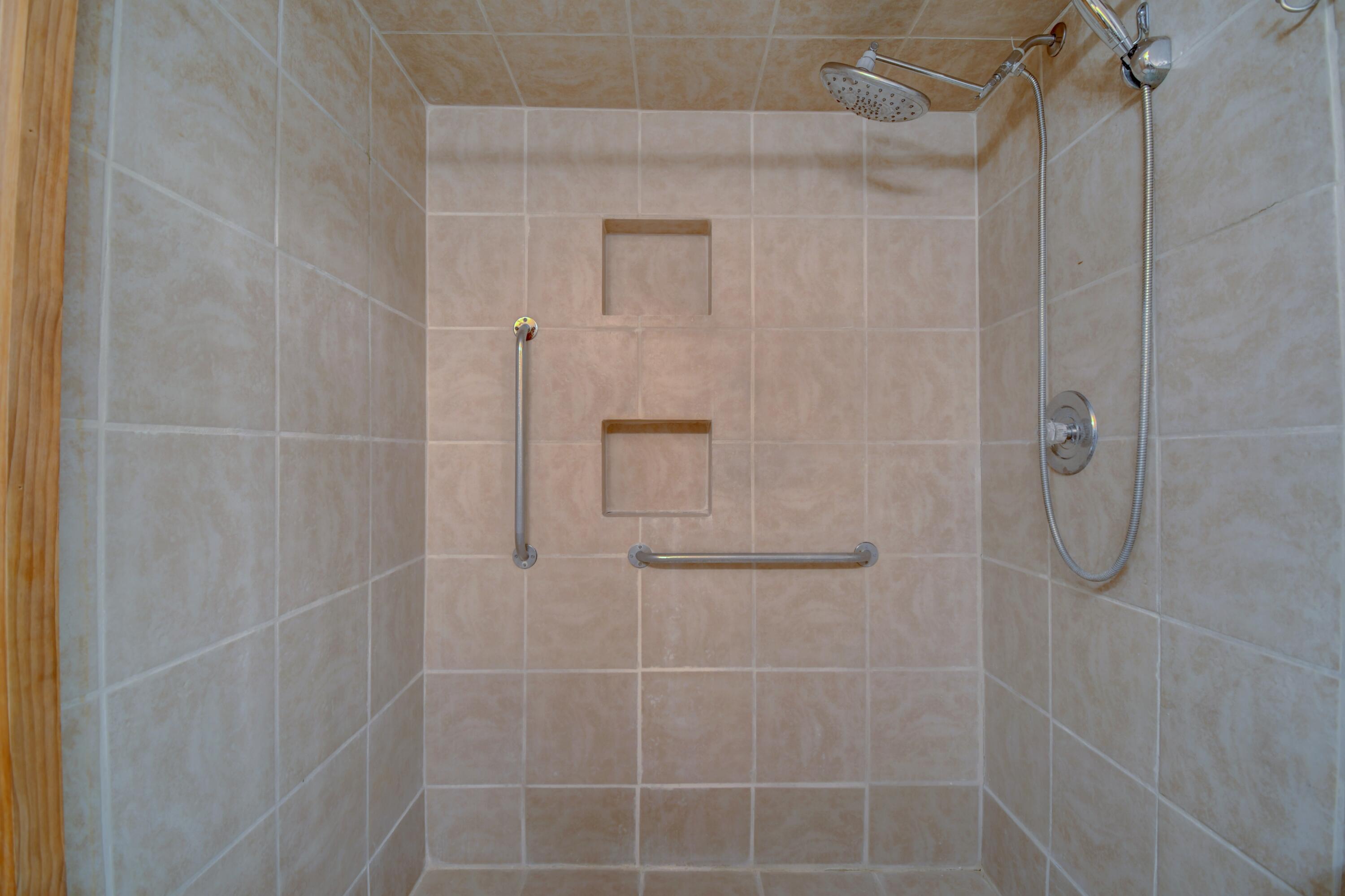 Photo 11 — 3839 Montgomery Boulevard NE APT 731