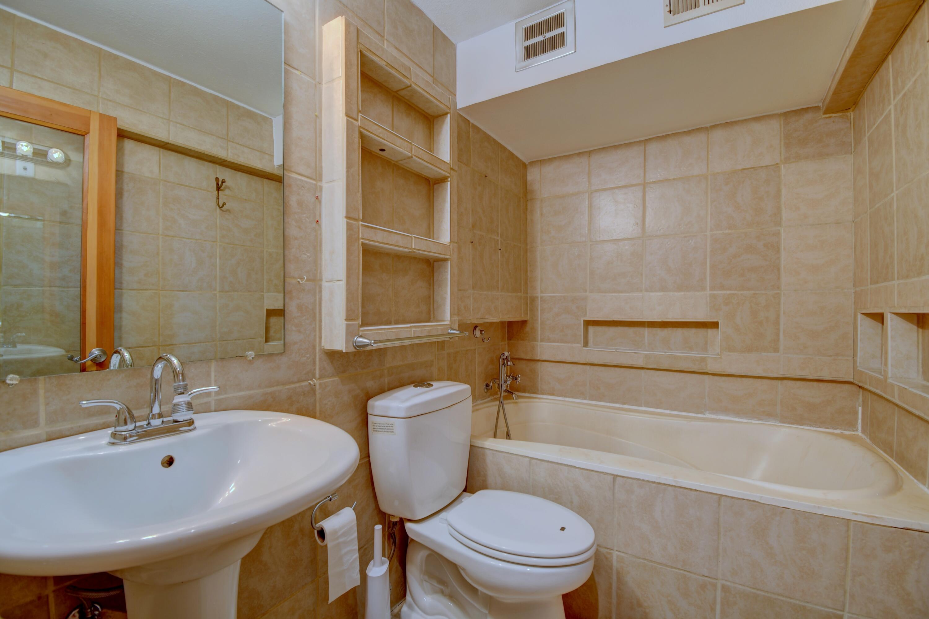 Photo 14 — 3839 Montgomery Boulevard NE APT 731