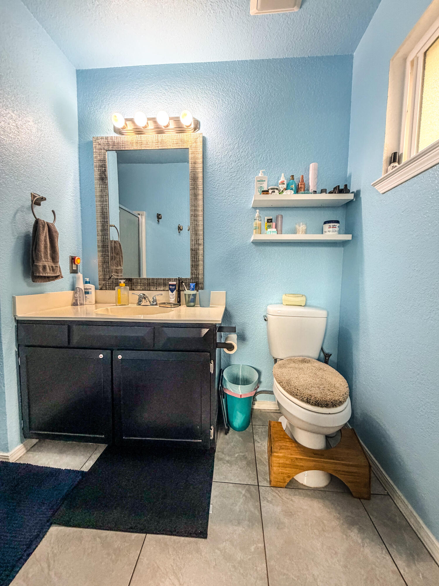 Photo 9 — 6328 Esther Avenue NE