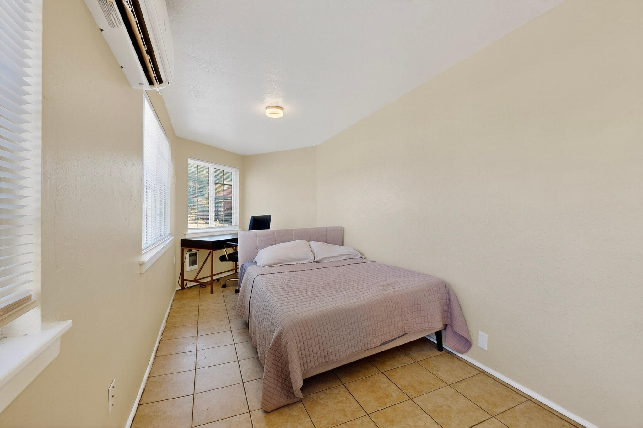 Photo 19 — 520 Iron Avenue SE