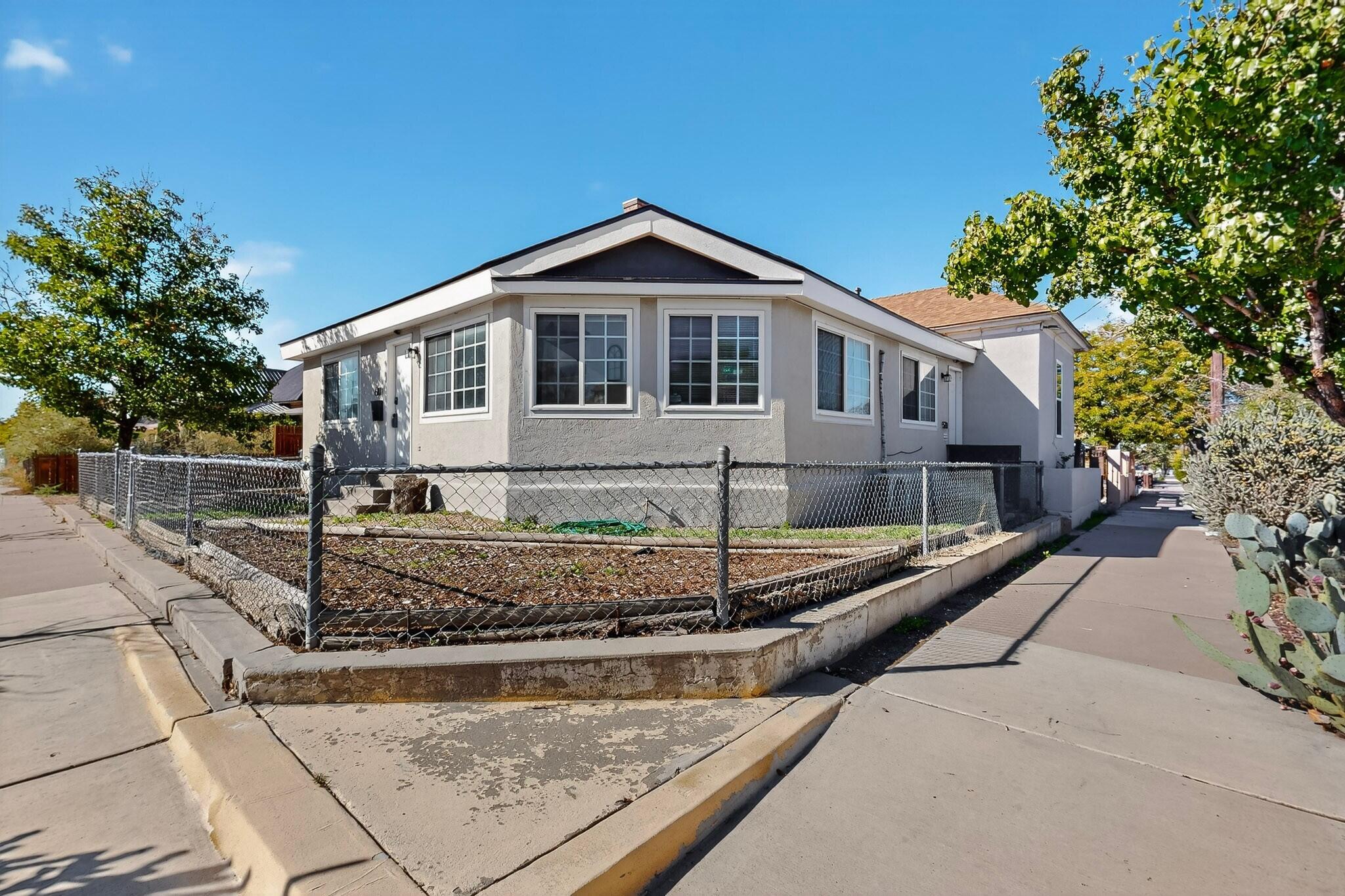 Photo 5 — 520 Iron Avenue SE