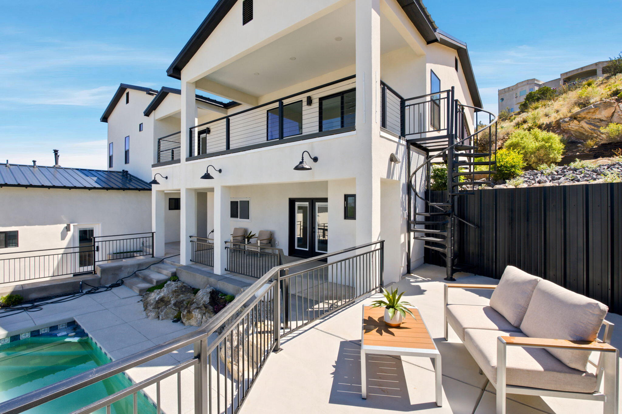 Photo 12 — 1136 Turner Drive NE