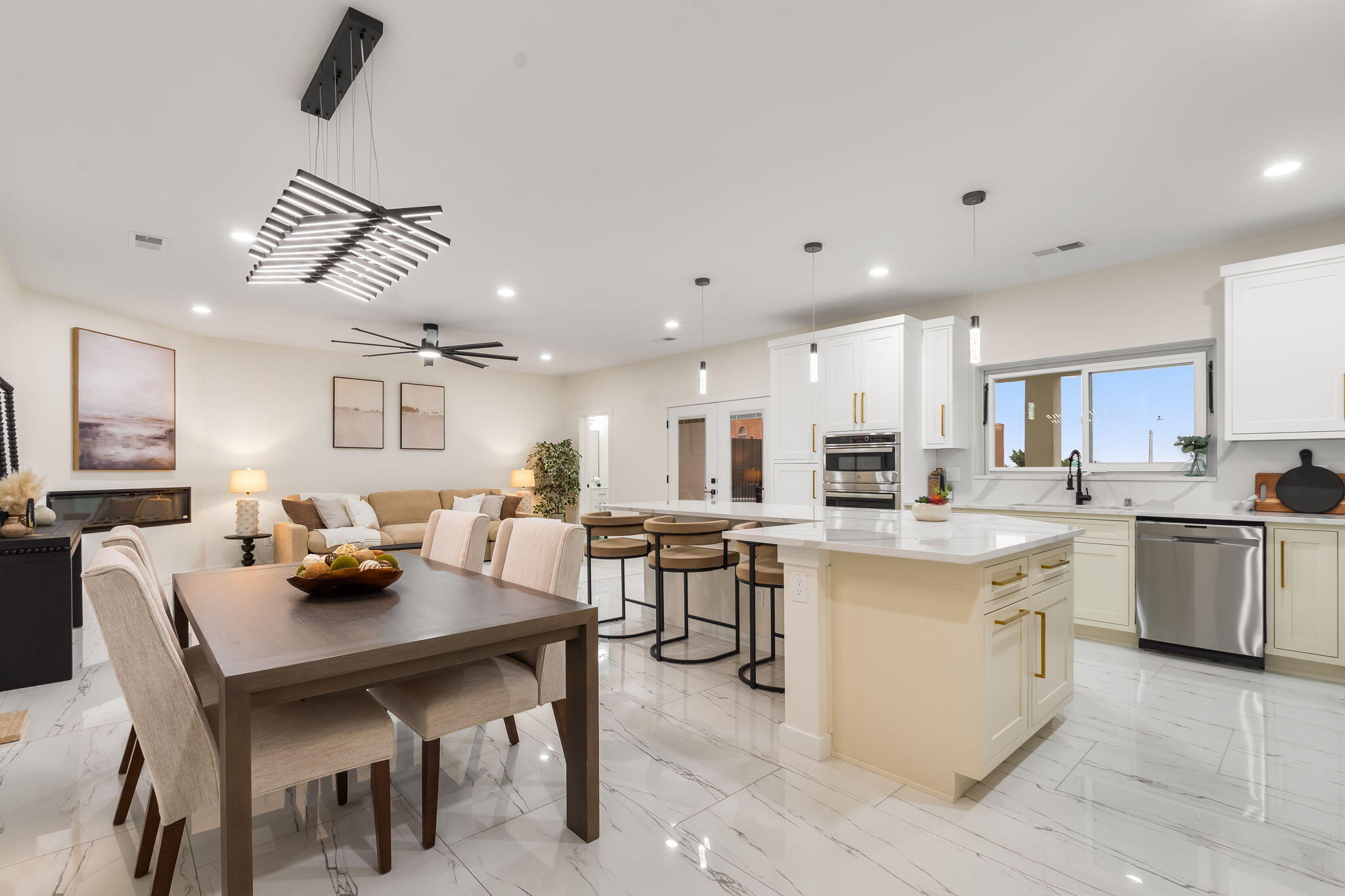 Photo 19 — 1136 Turner Drive NE