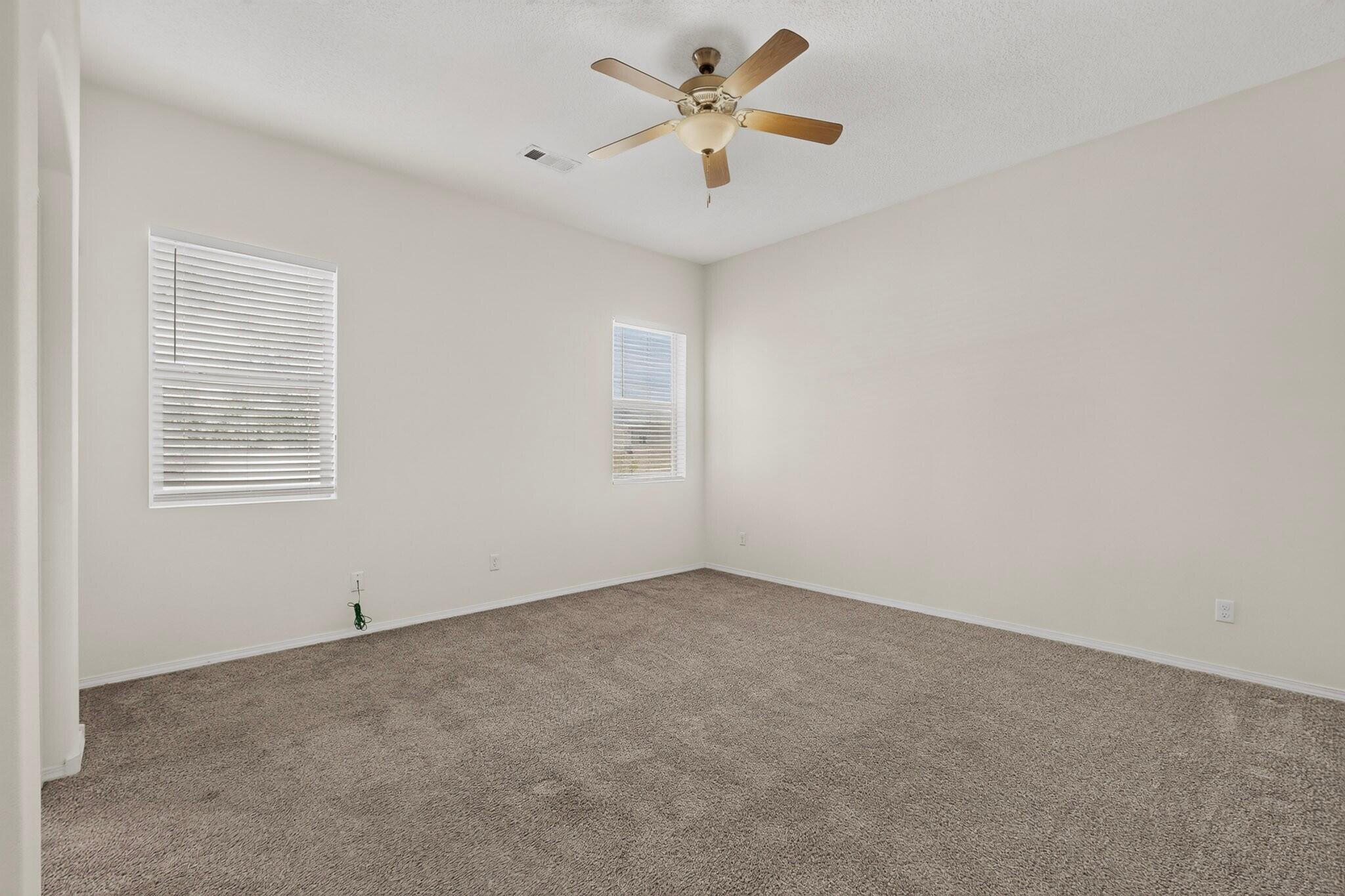Photo 7 — 2005 Northlands Drive SE