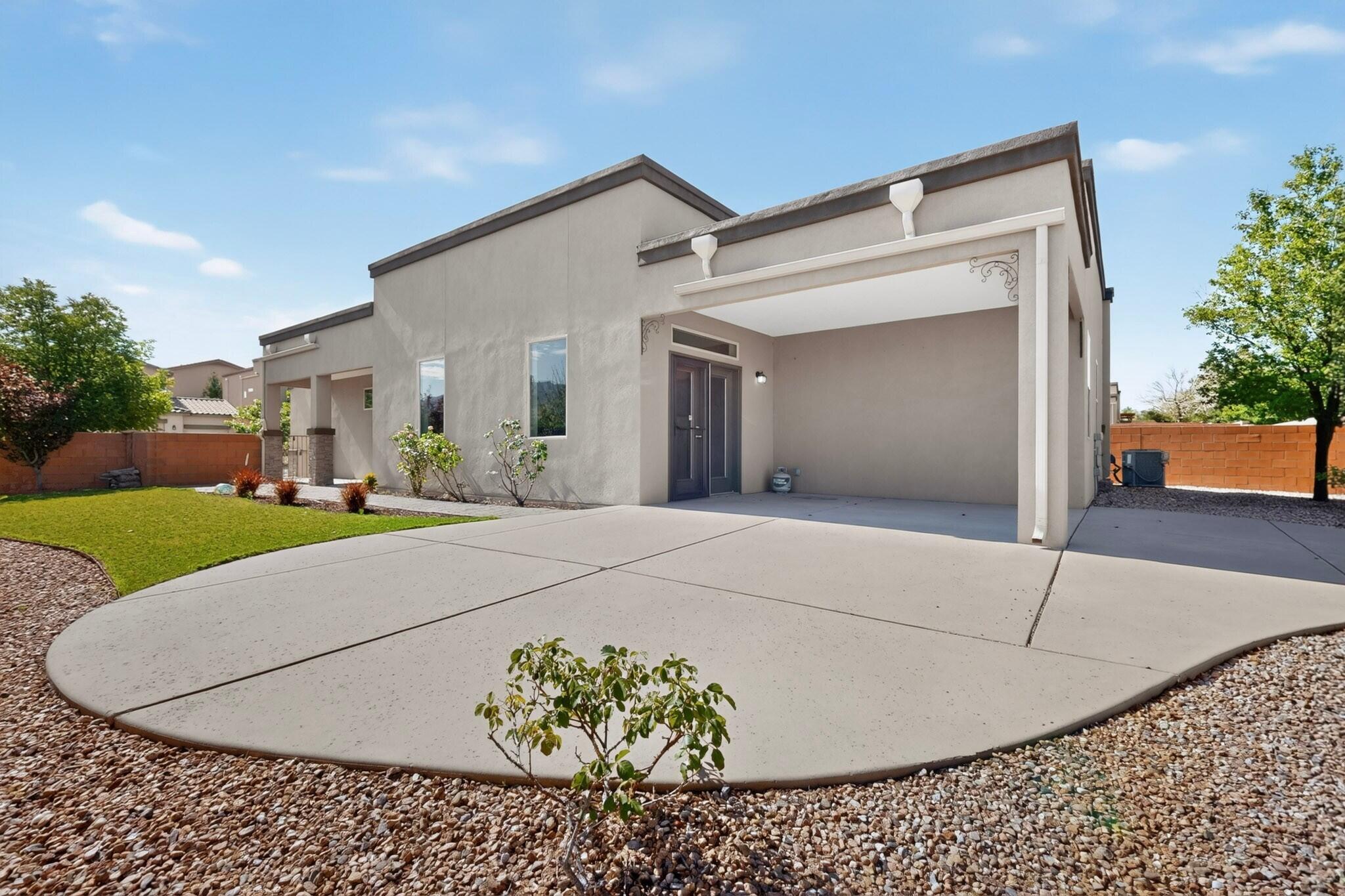 Photo 14 — 2005 Northlands Drive SE